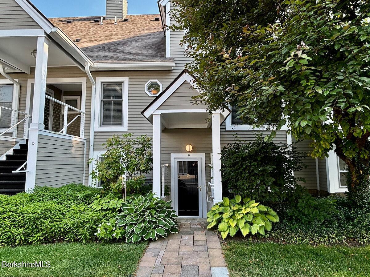 80 Taconic Ave, 8