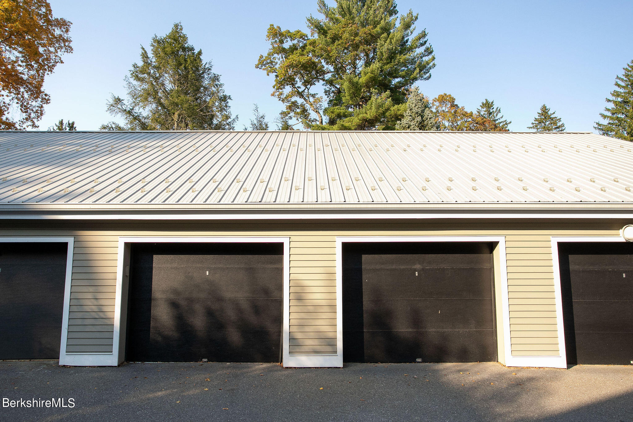 80 Taconic Ave, 8