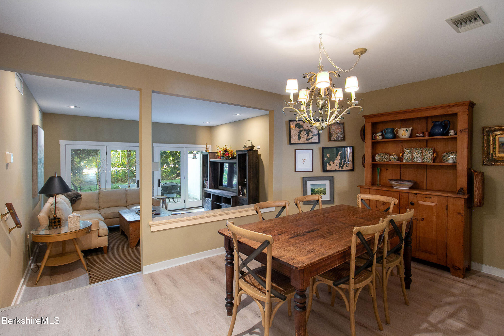 80 Taconic Ave, 8