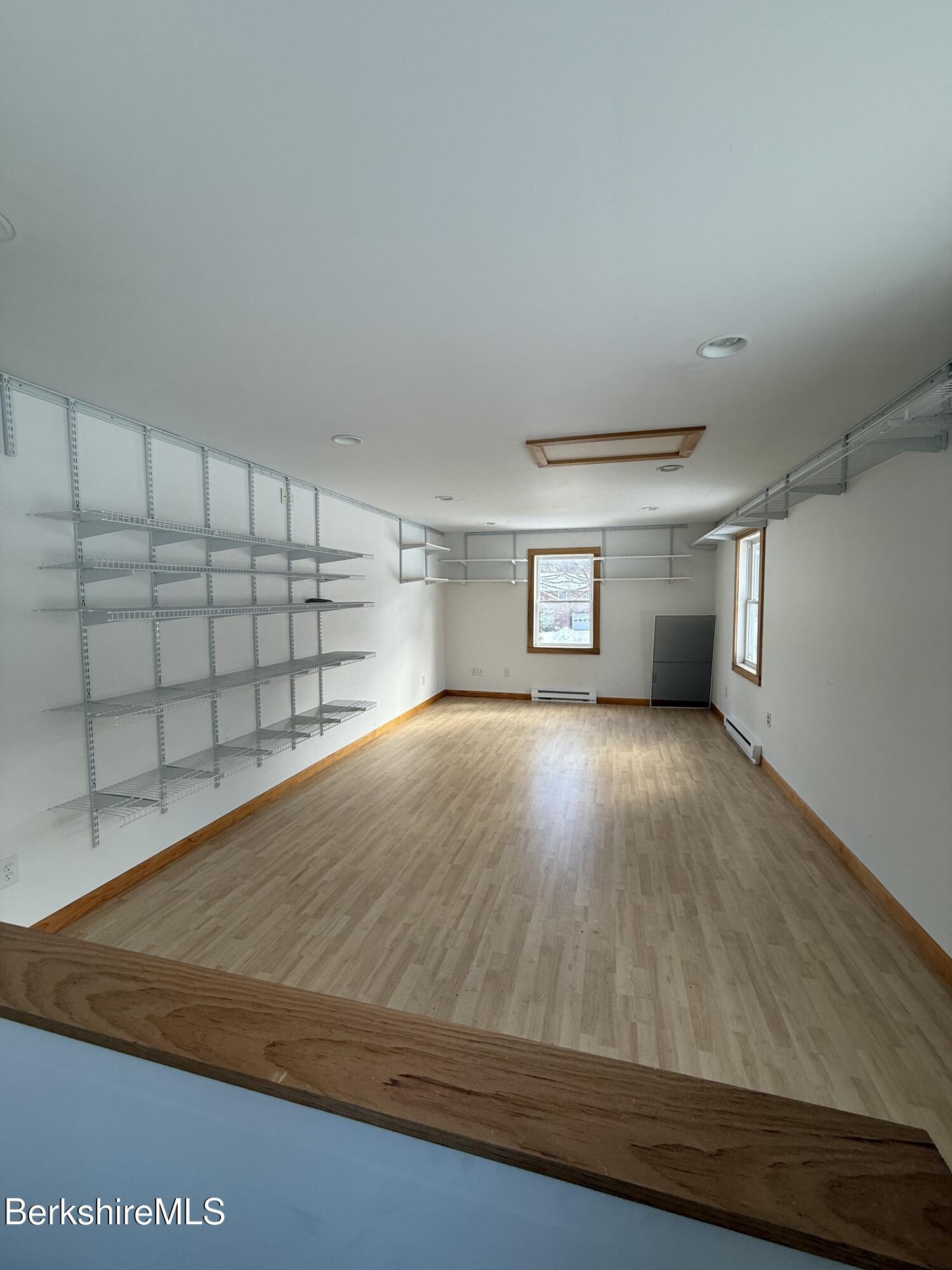 50 pine St