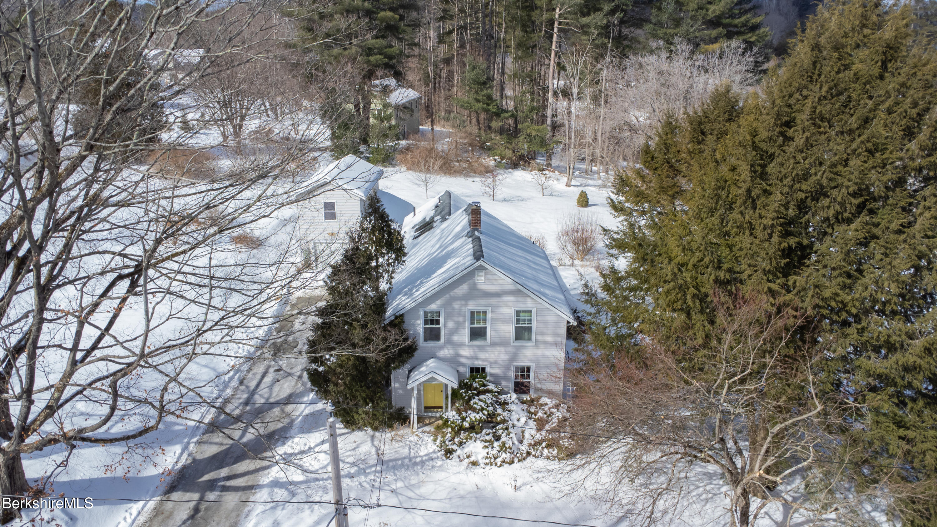 50 pine St