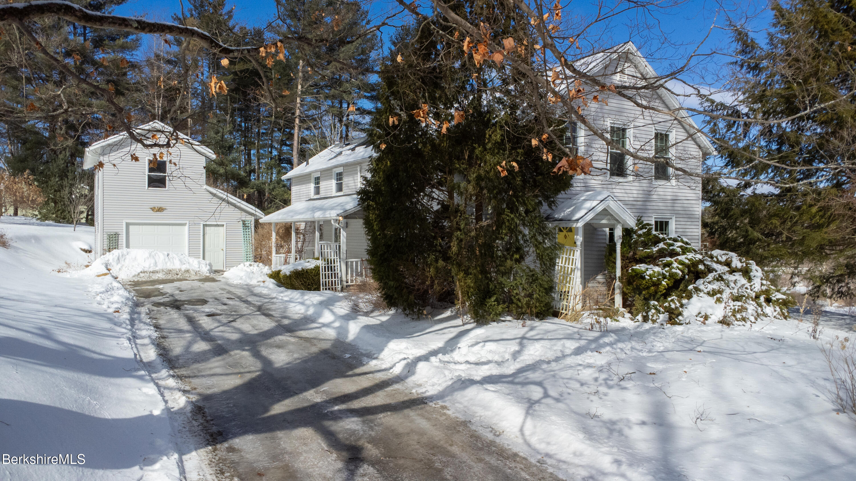 50 pine St