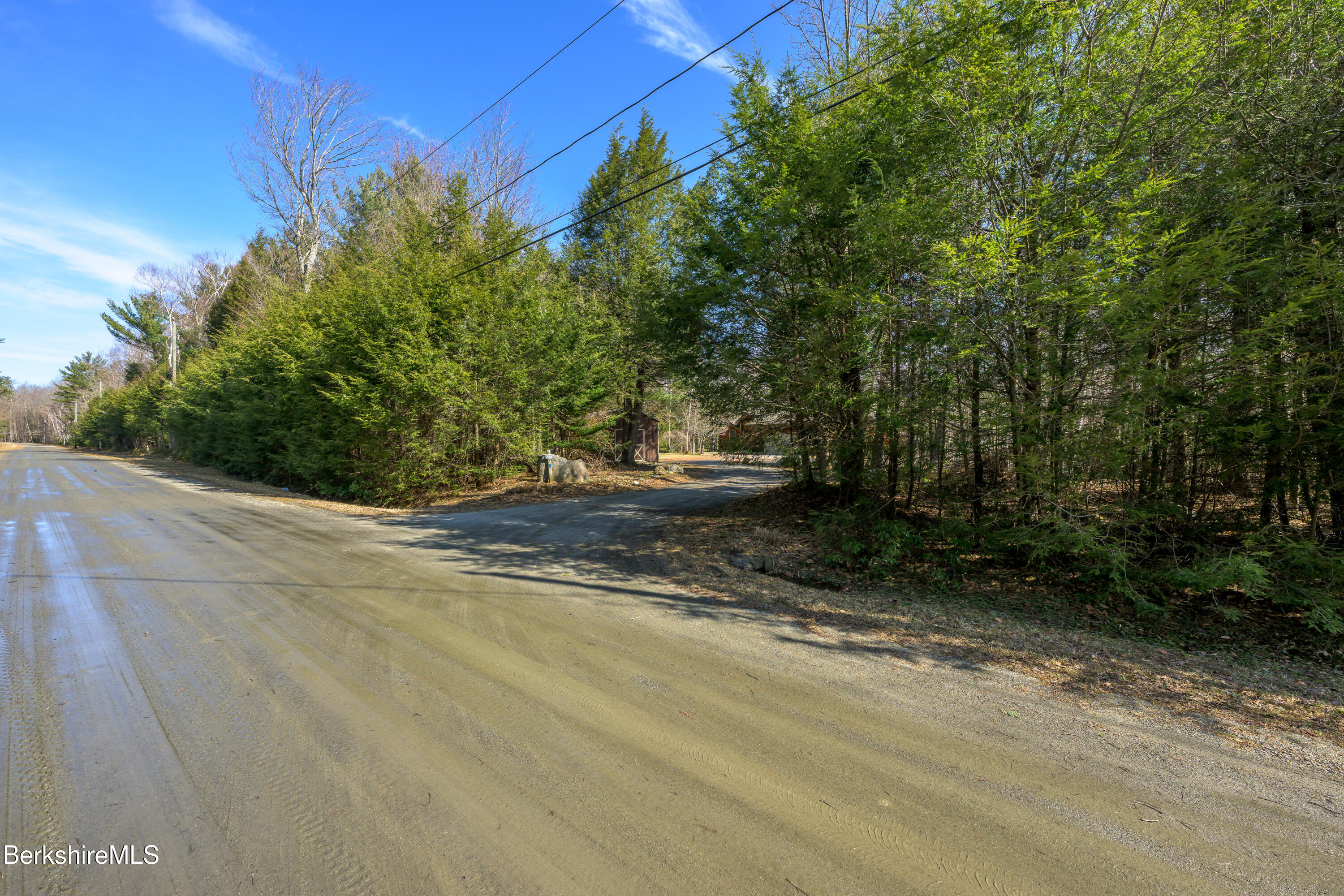 106 Stoney Brook Rd