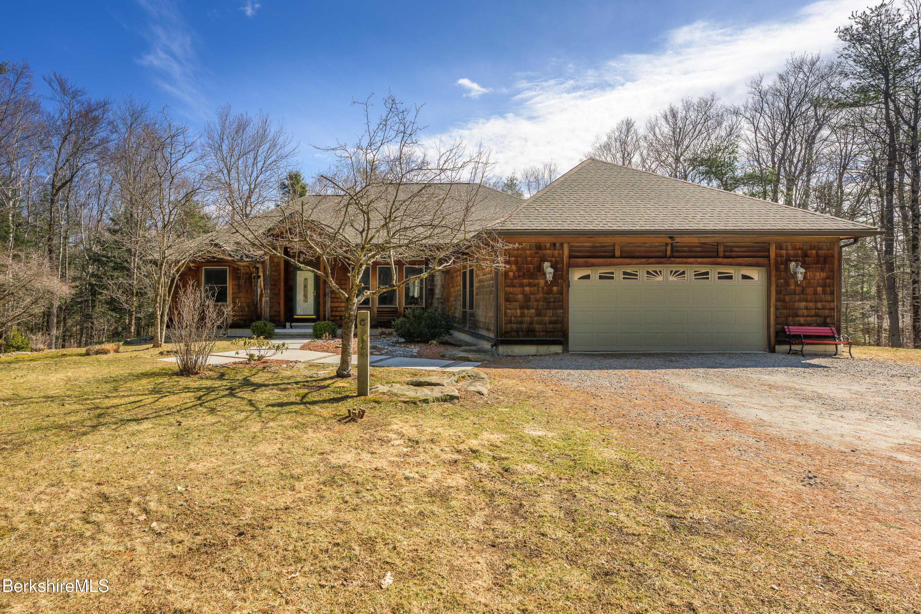 106 Stoney Brook Rd