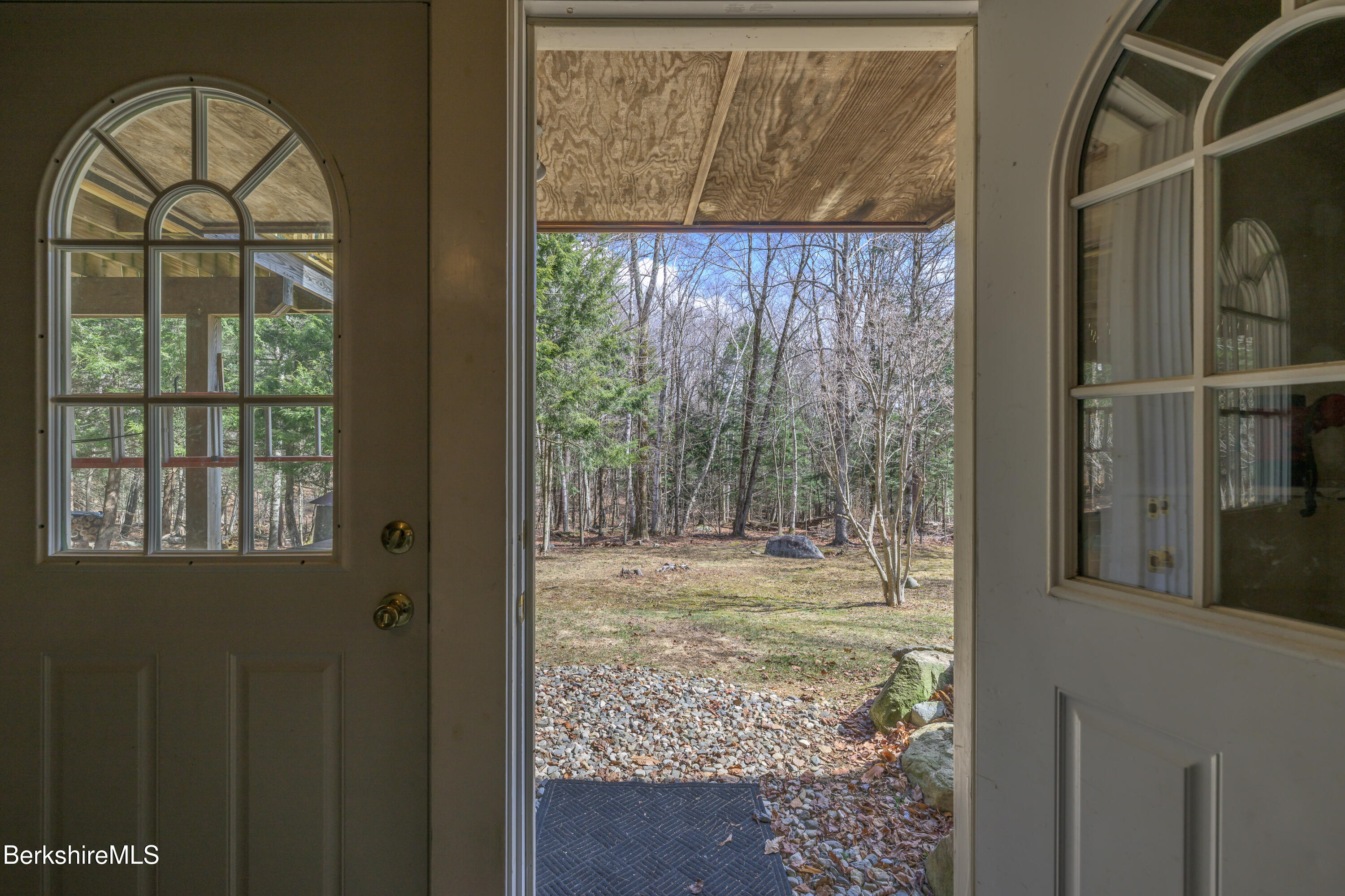 106 Stoney Brook Rd