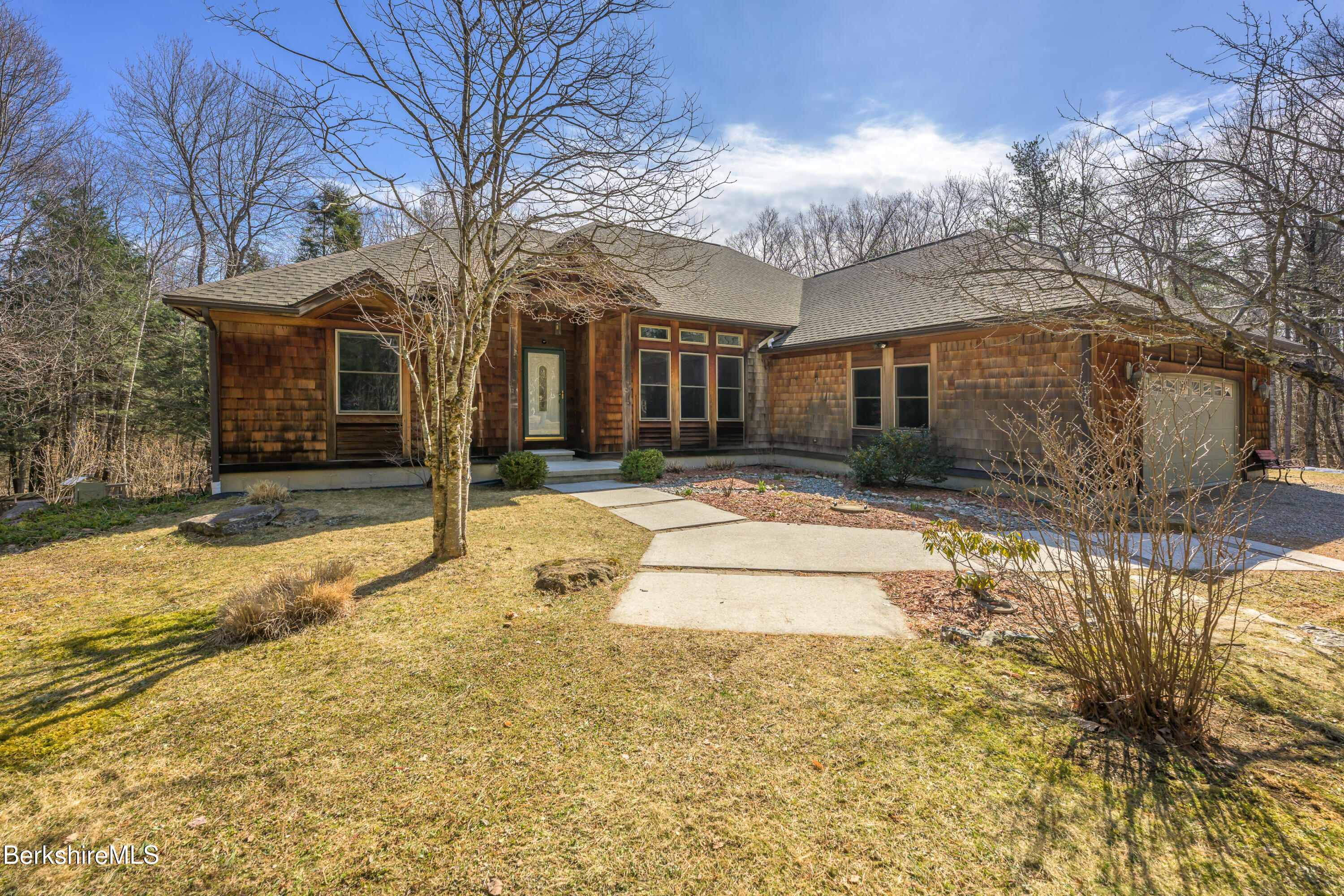 106 Stoney Brook Rd