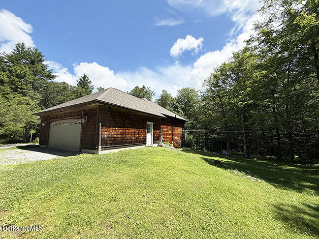 106 Stoney Brook Rd