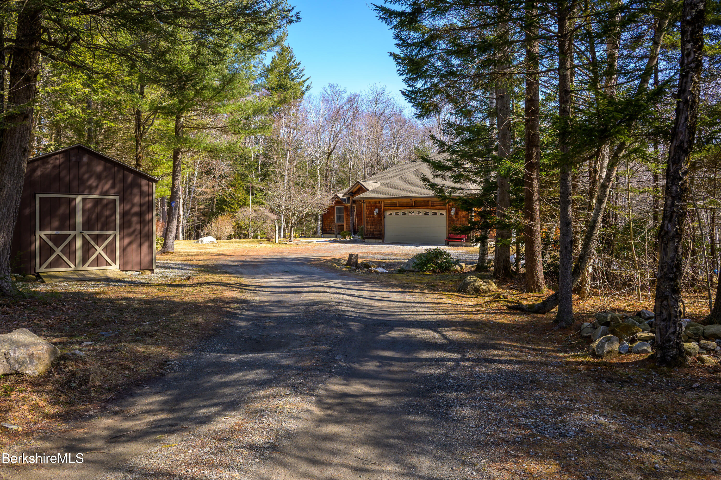 106 Stoney Brook Rd