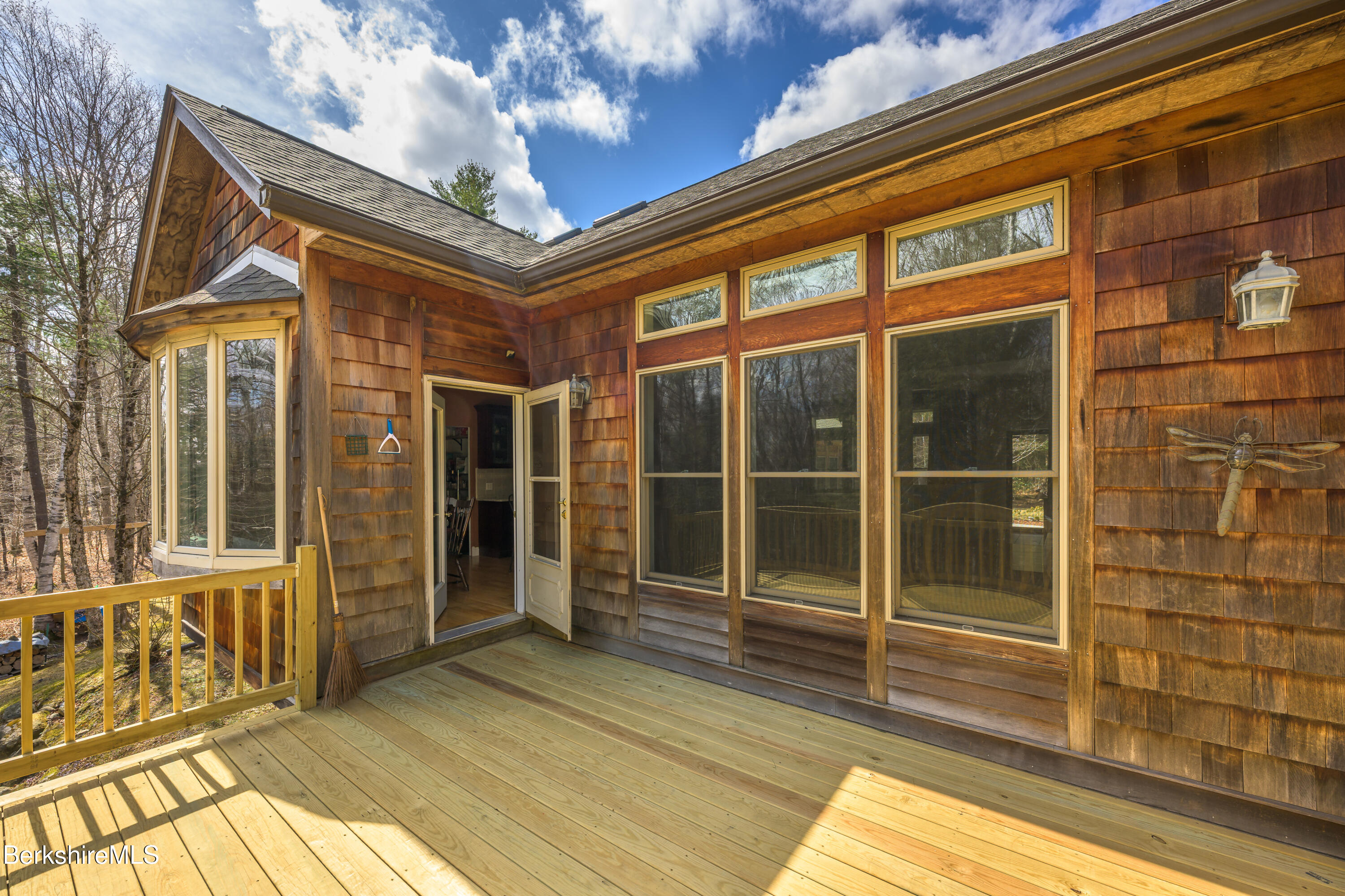 106 Stoney Brook Rd