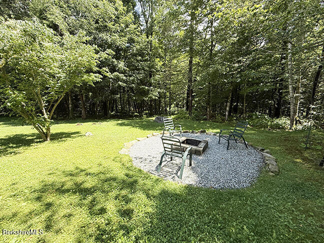 106 Stoney Brook Rd
