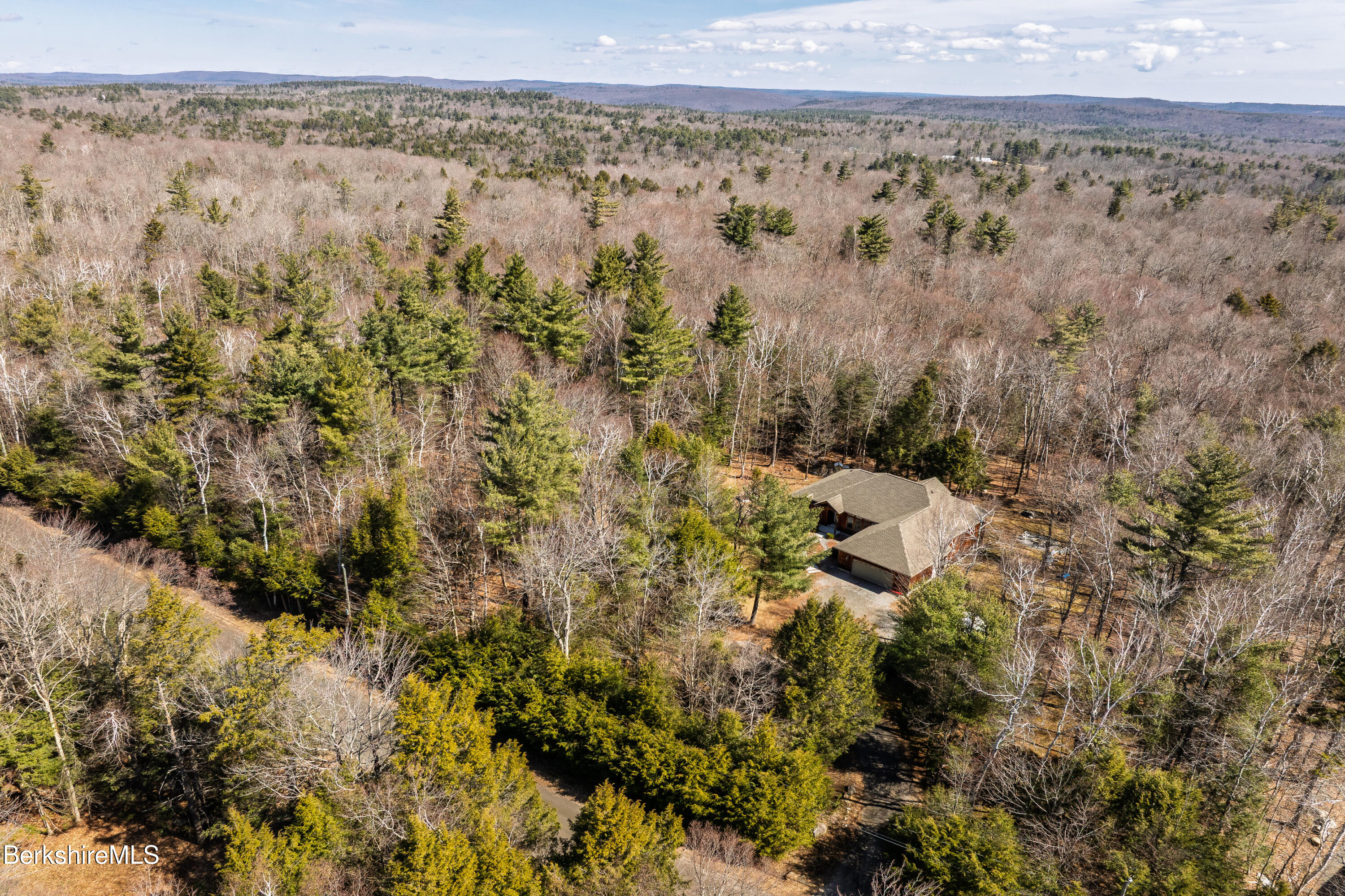 106 Stoney Brook Rd