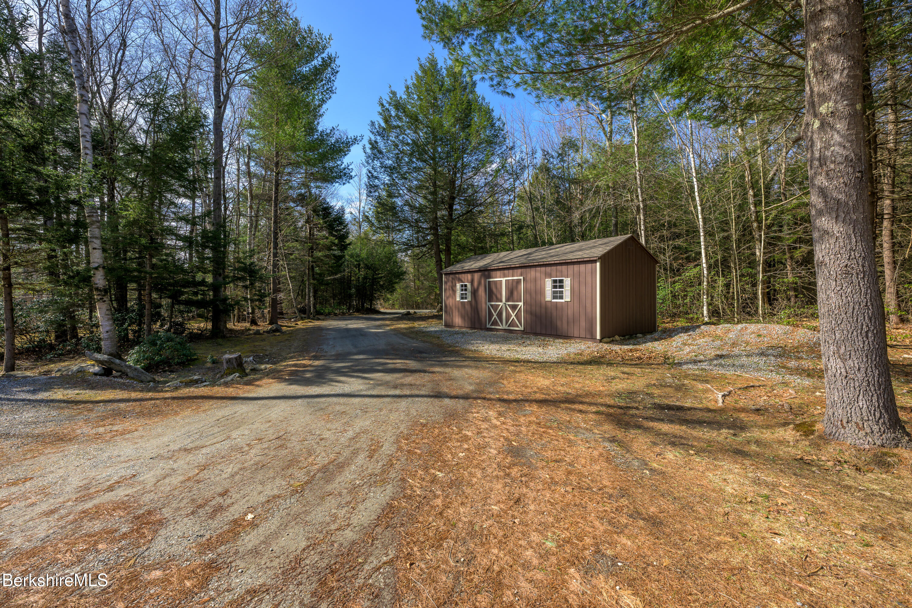 106 Stoney Brook Rd