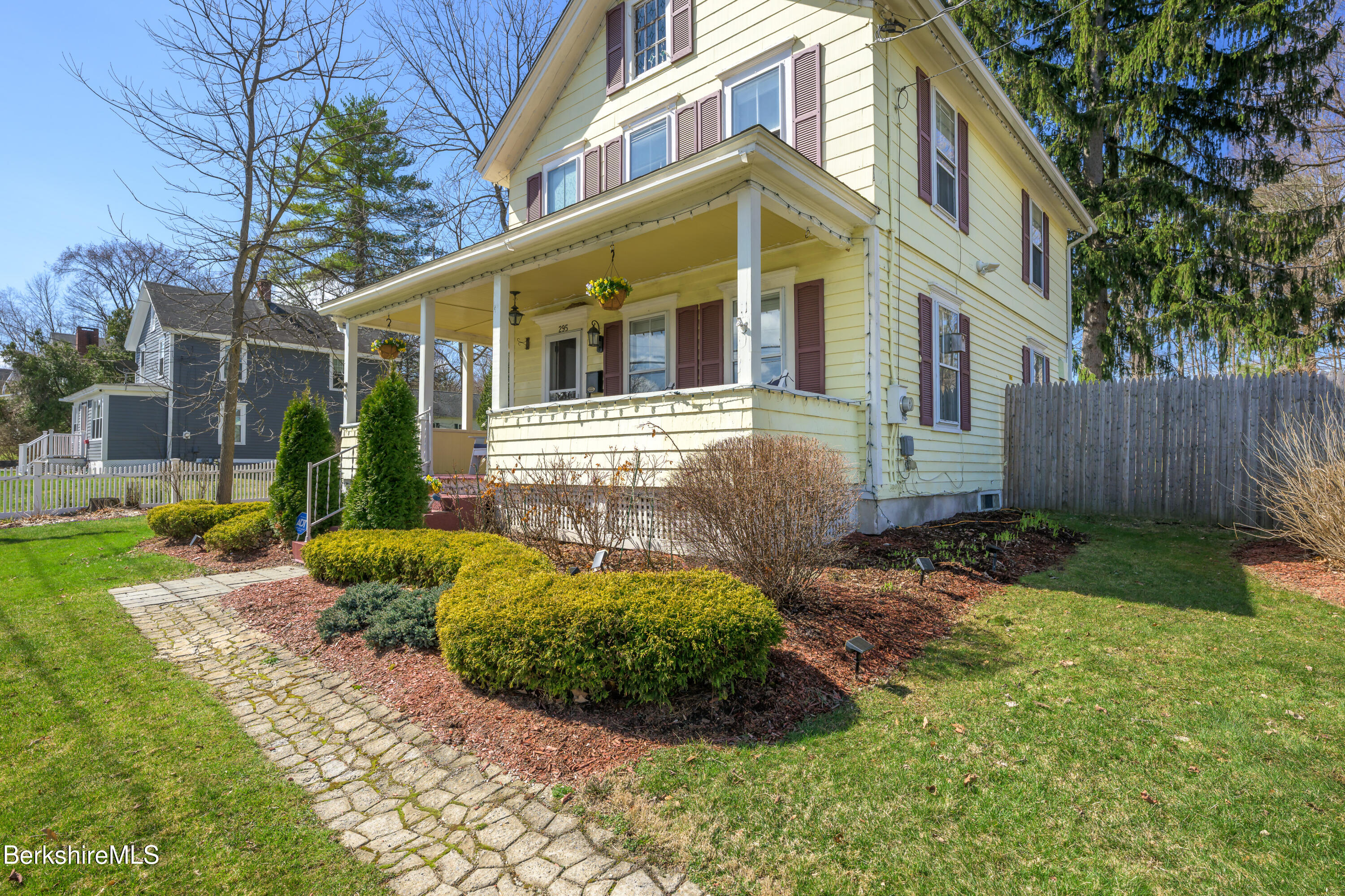 295 Prospect St