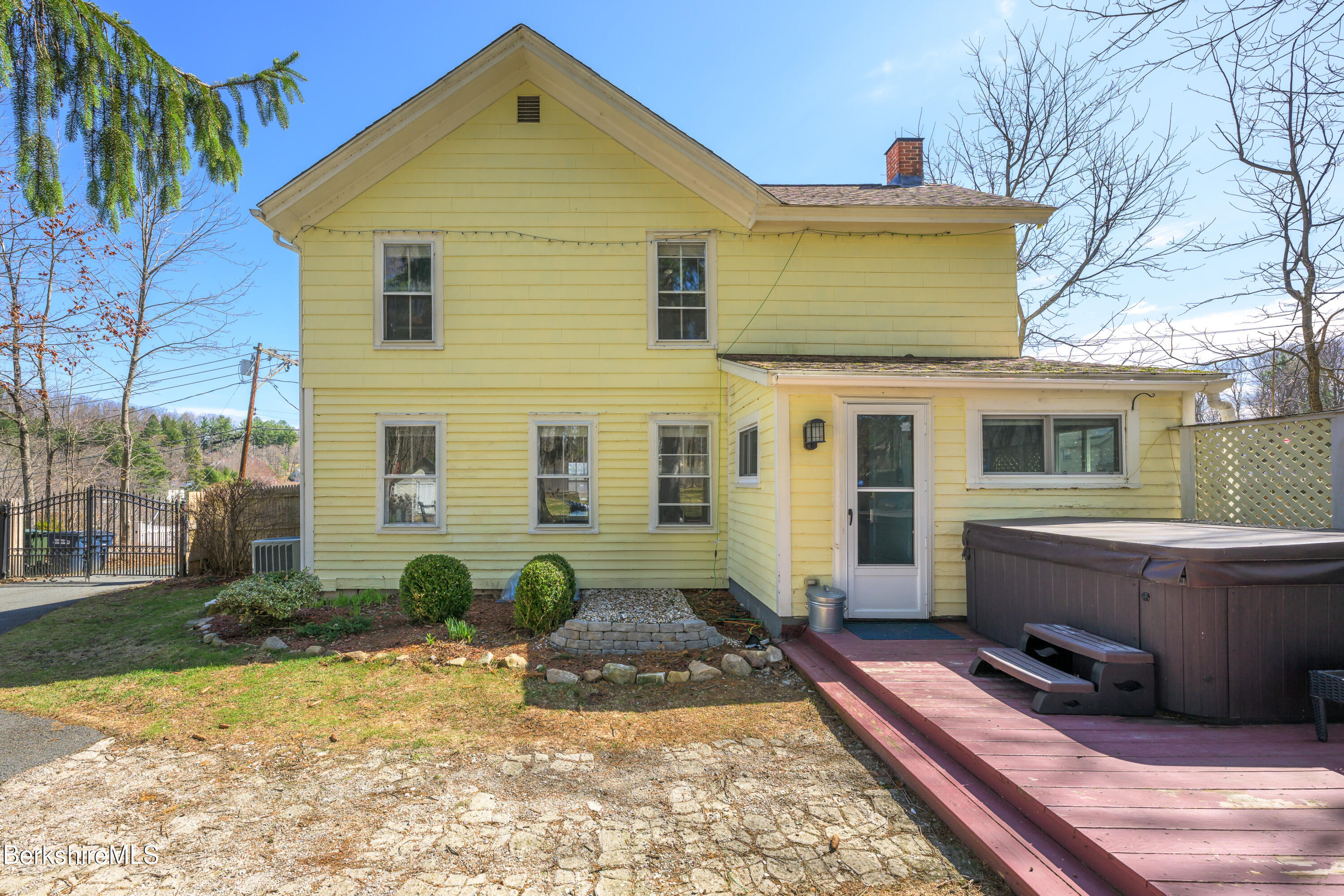 295 Prospect St
