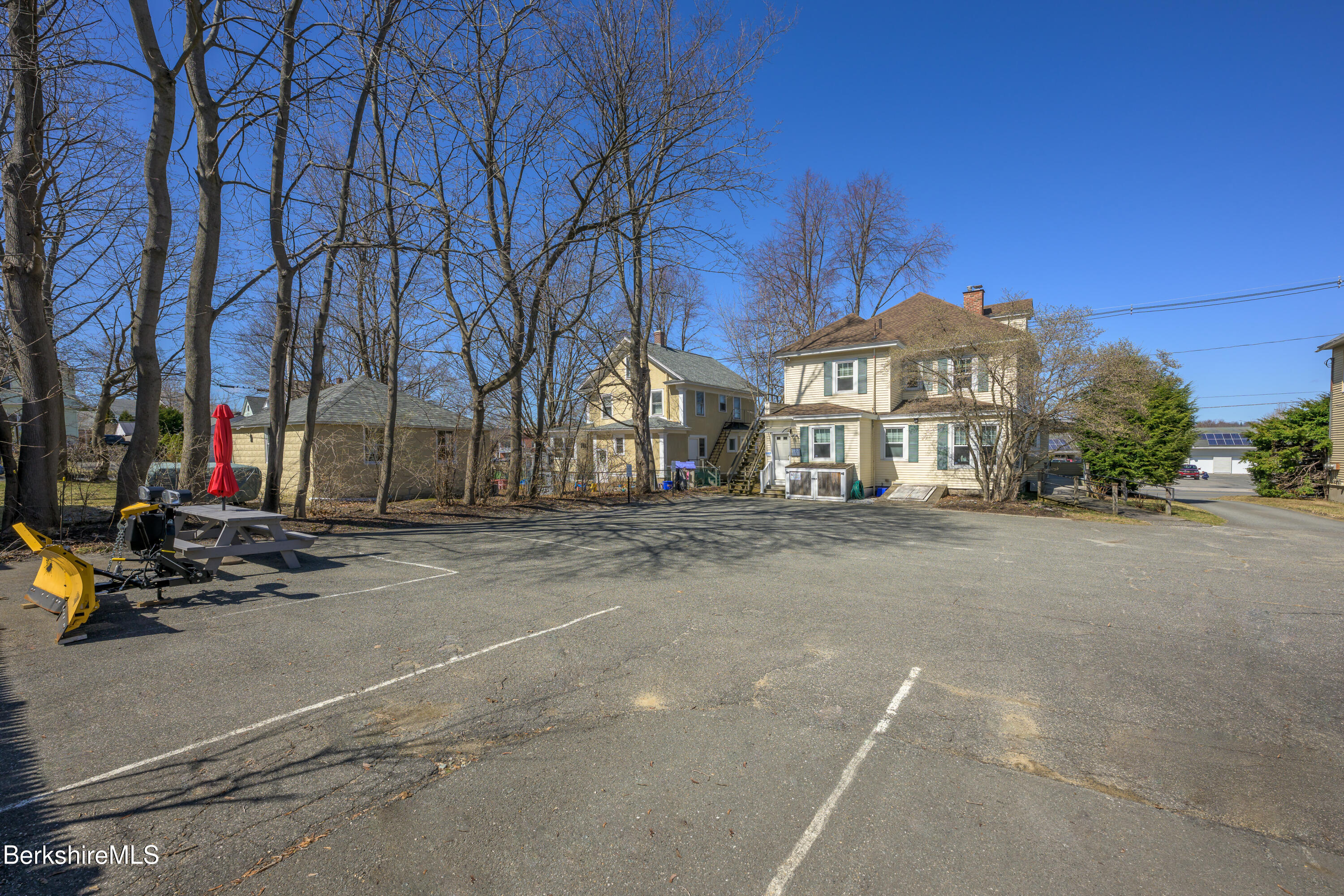 92 Elm St