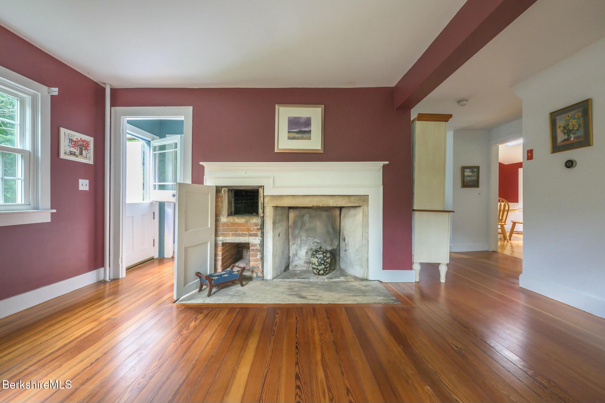 17 Stockbridge Rd