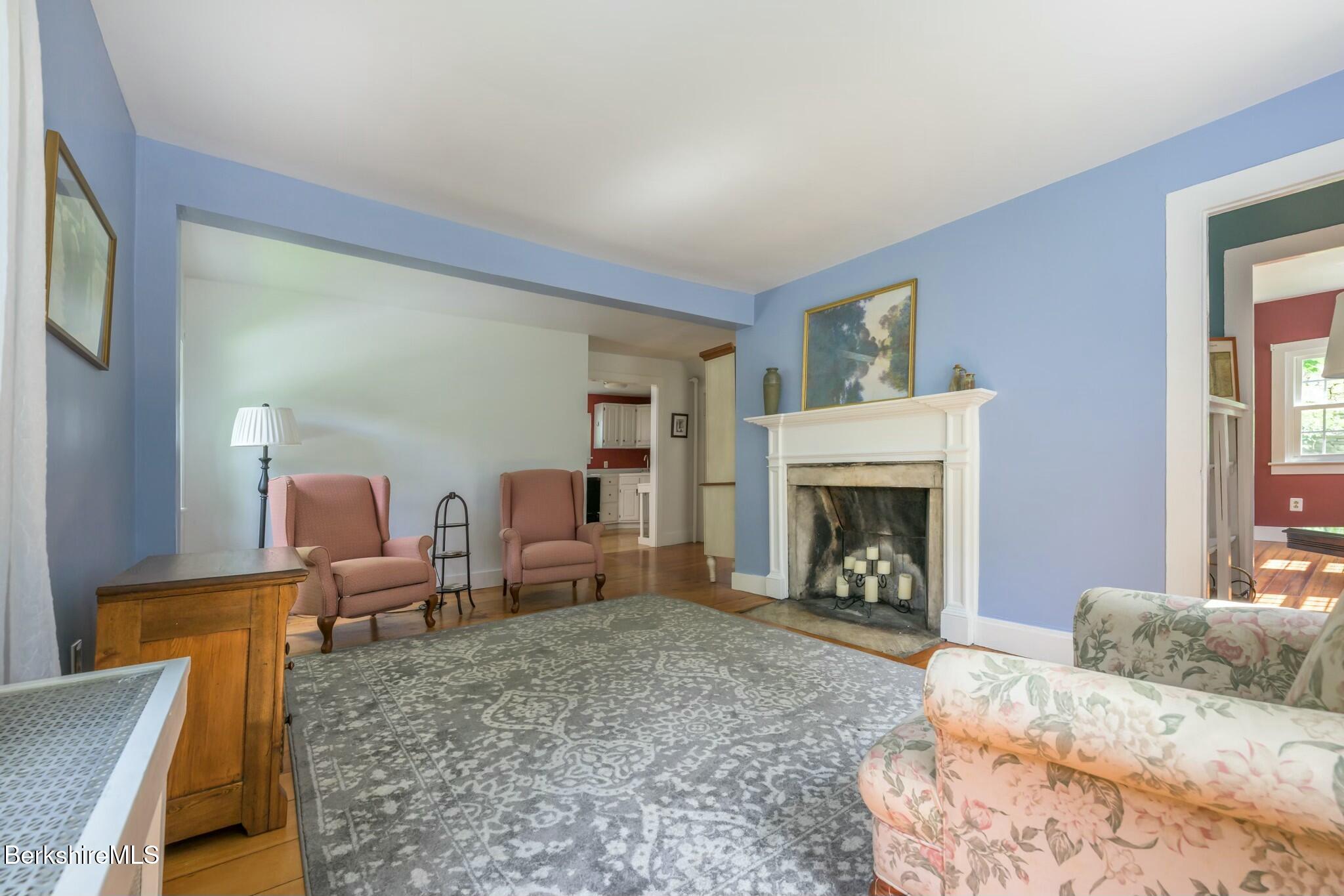 17 Stockbridge Rd