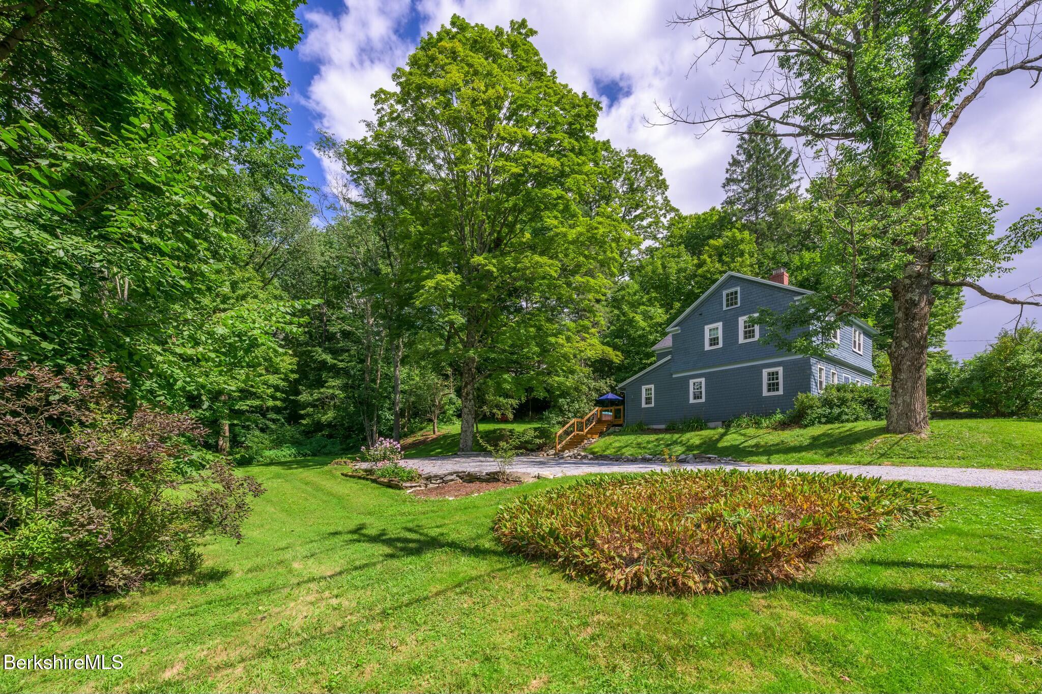 17 Stockbridge Rd