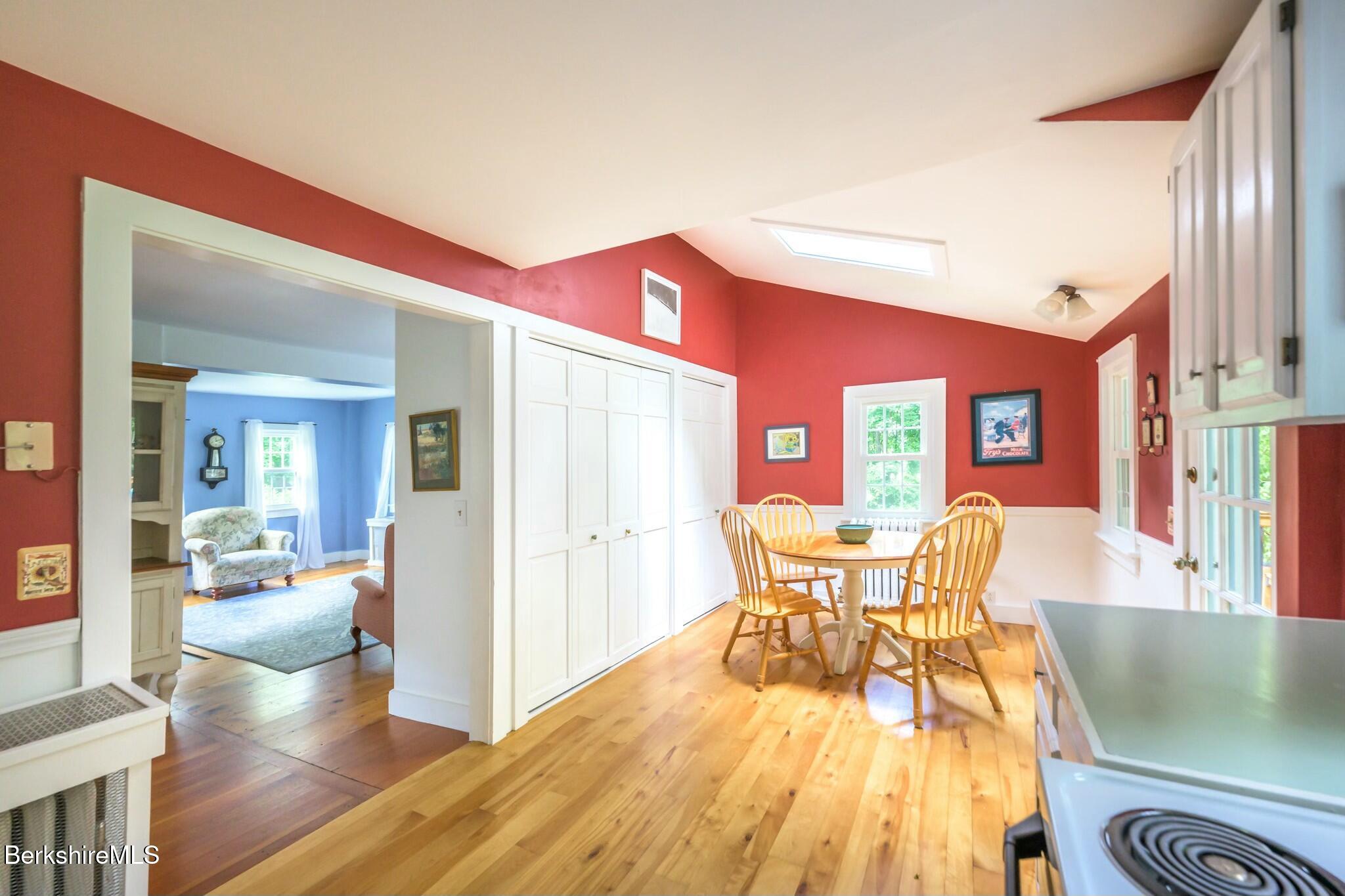 17 Stockbridge Rd