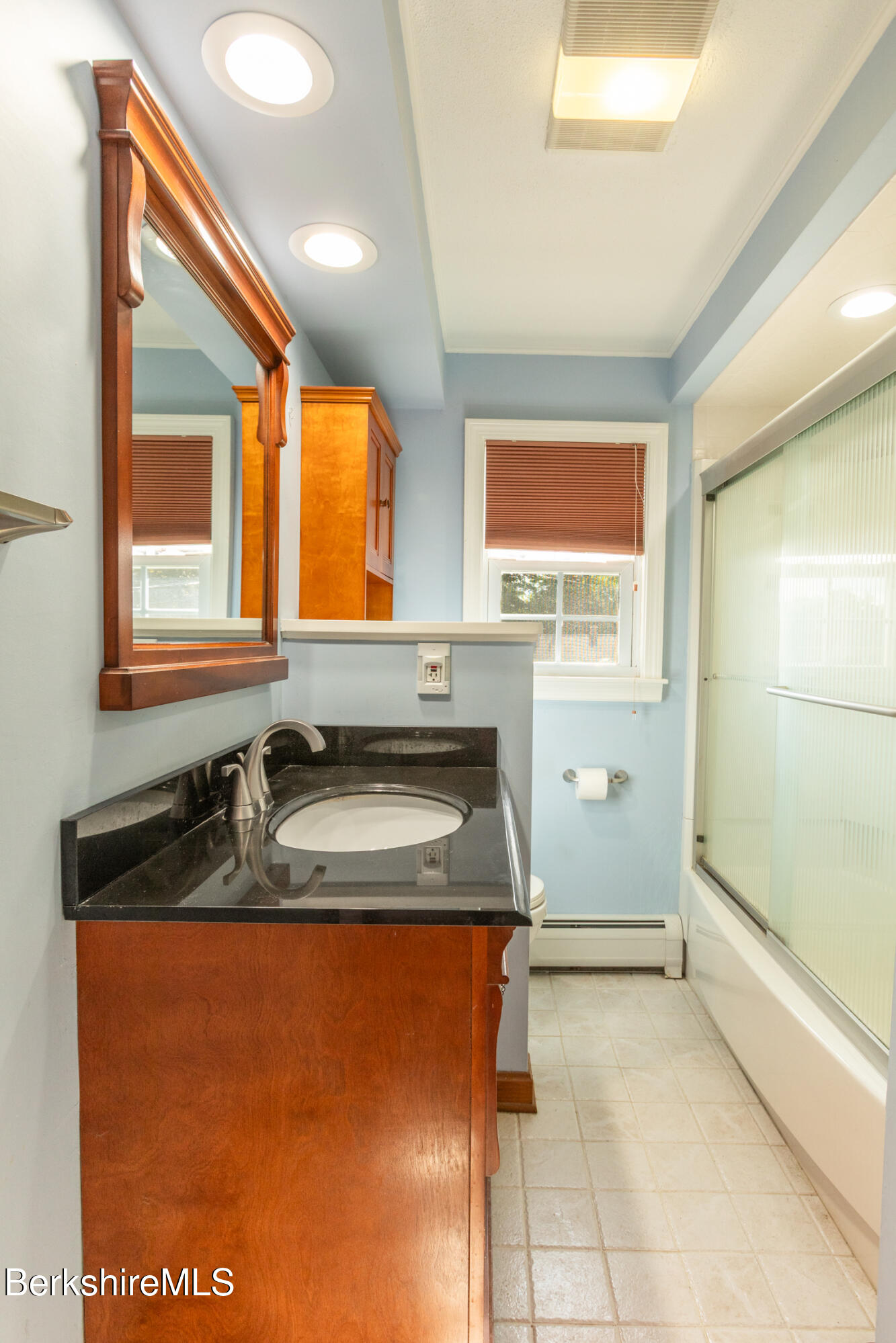 36 Edgemere Rd