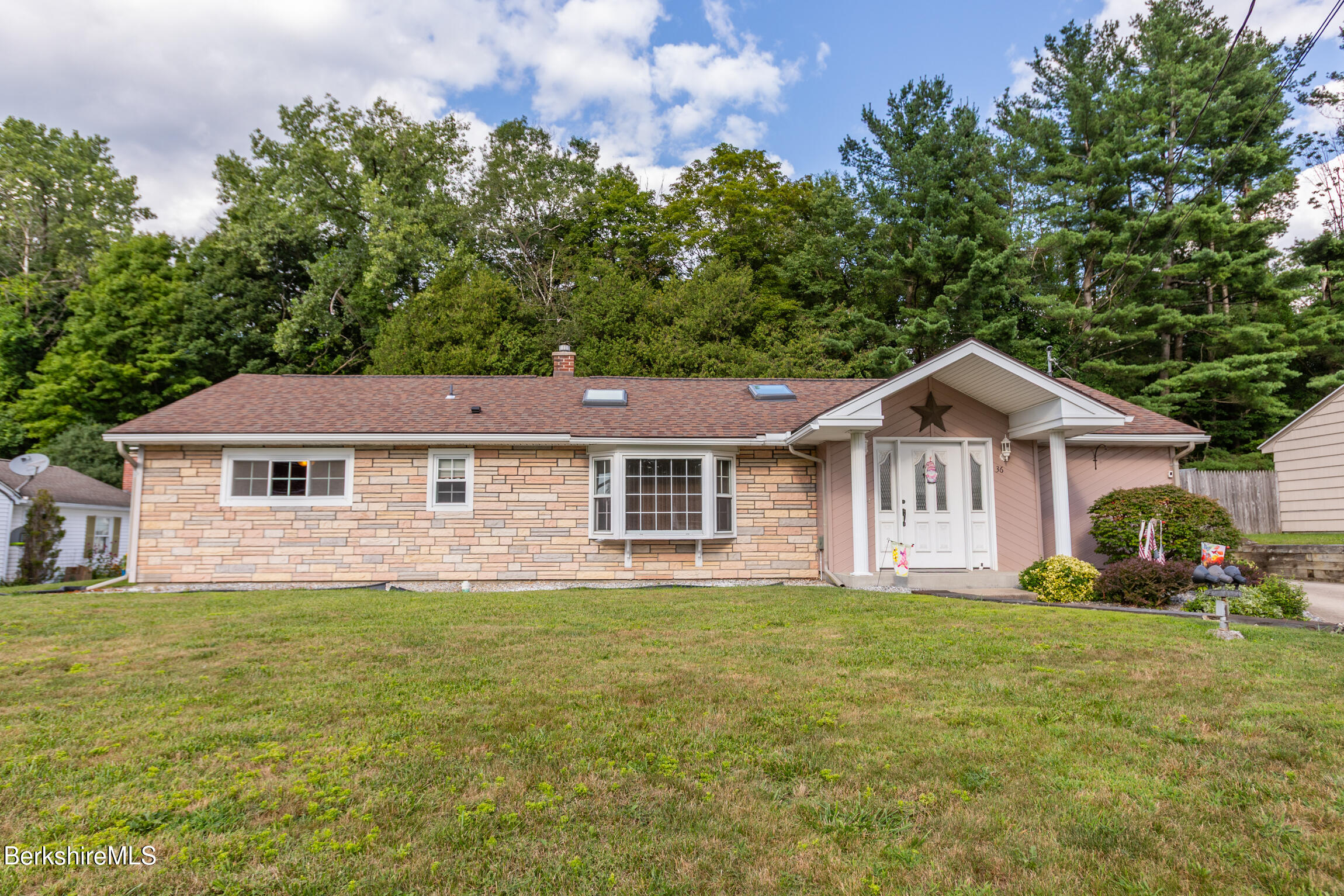 36 Edgemere Rd