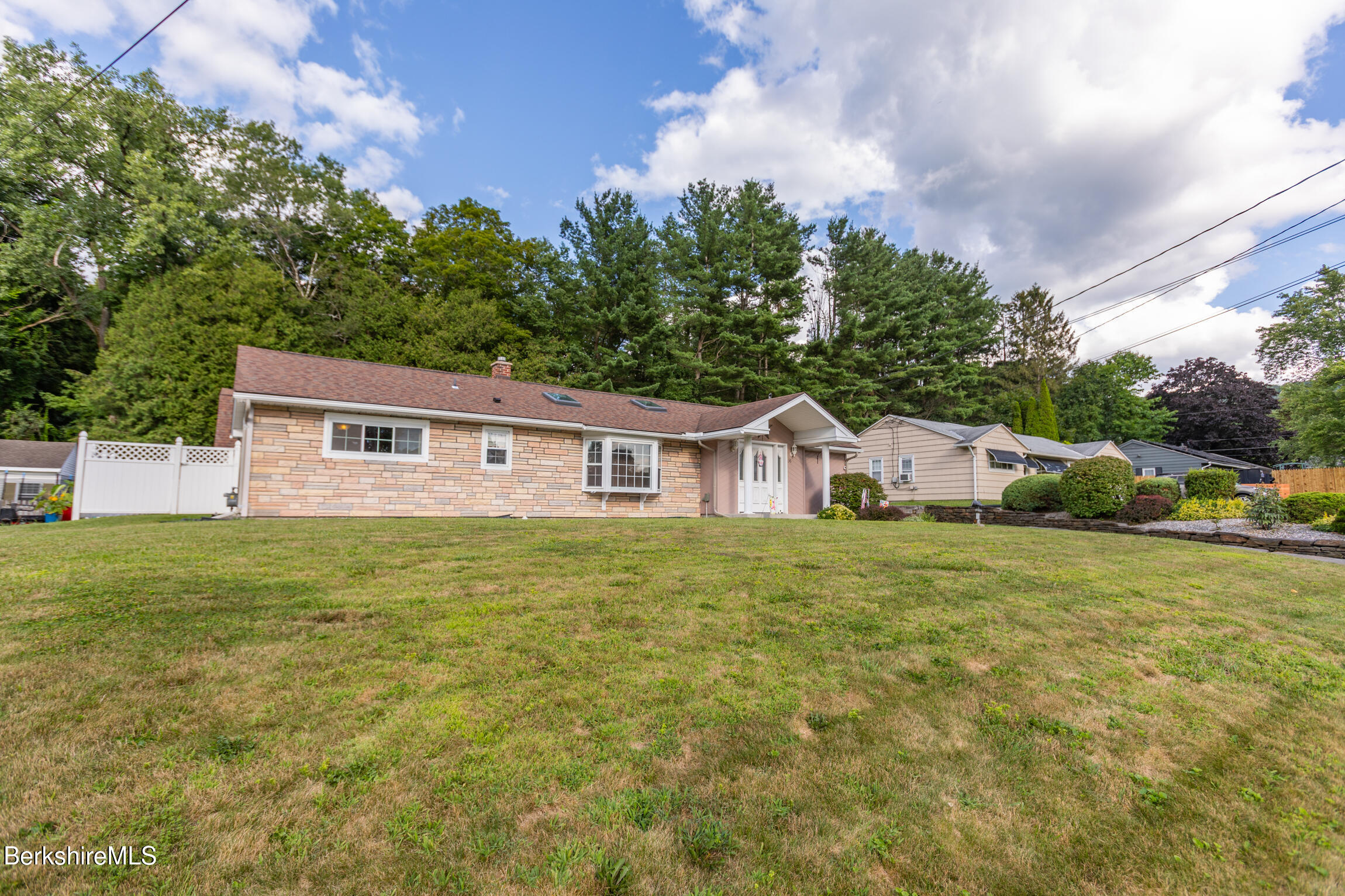 36 Edgemere Rd