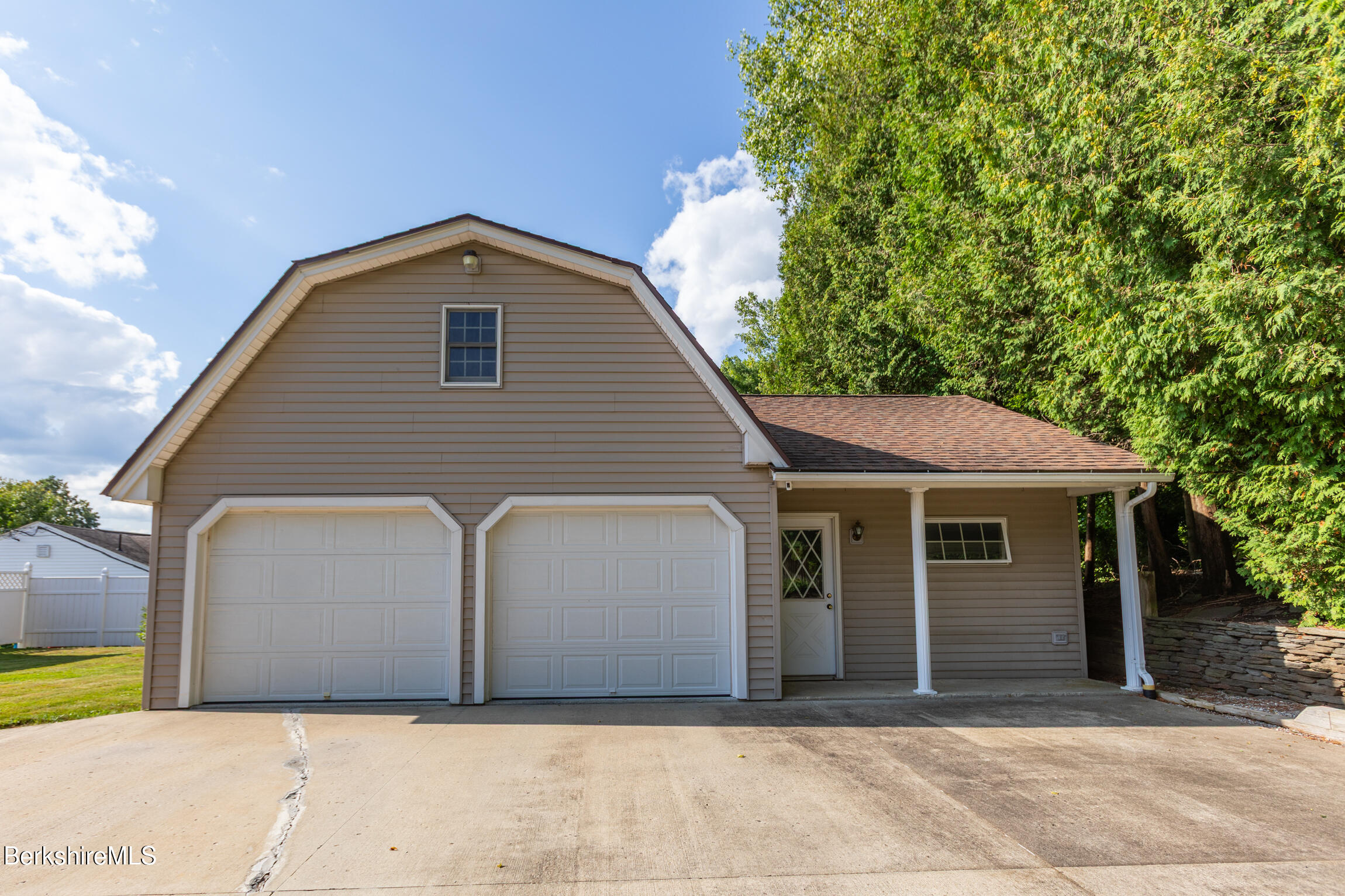 36 Edgemere Rd