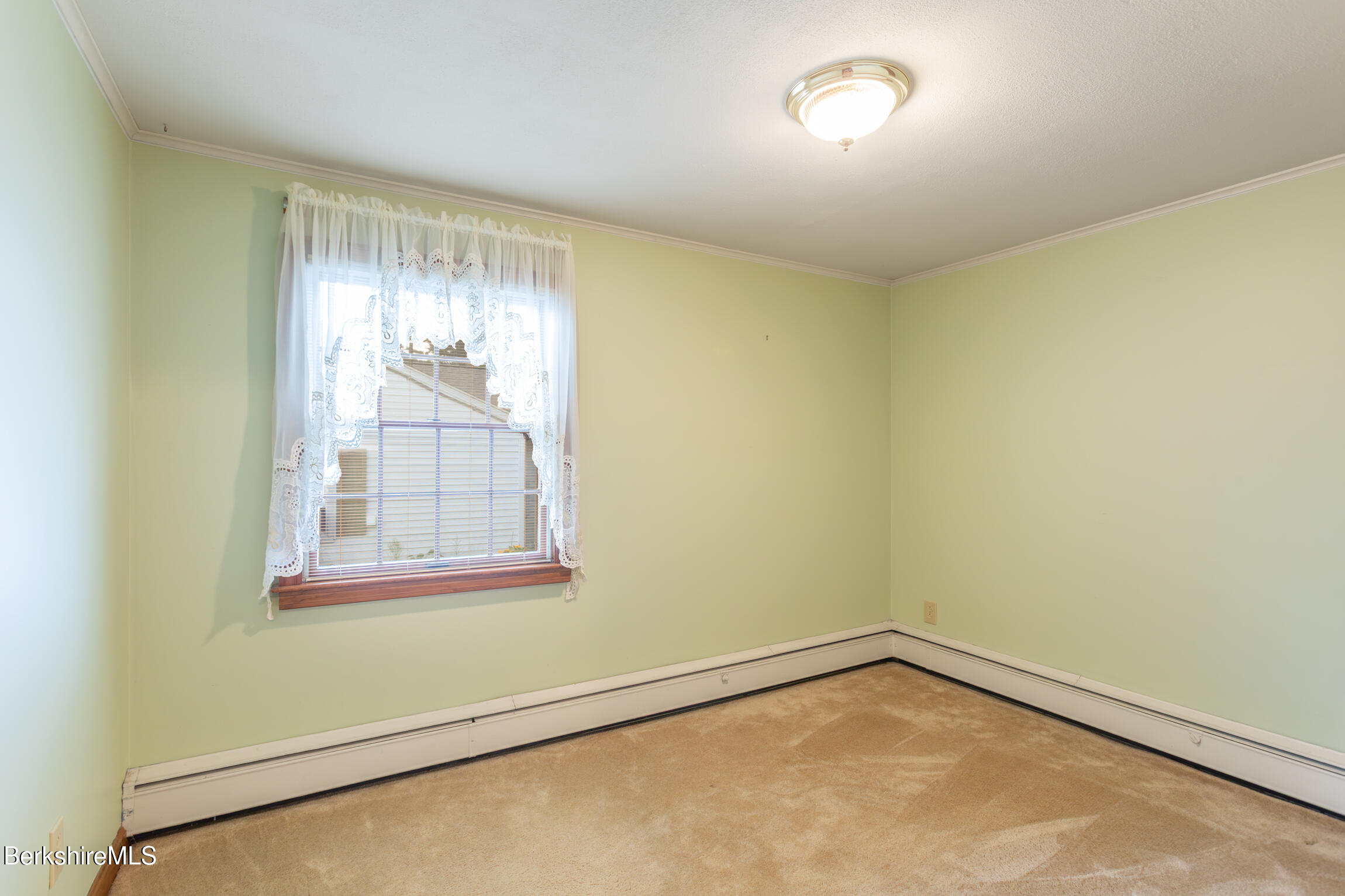 36 Edgemere Rd