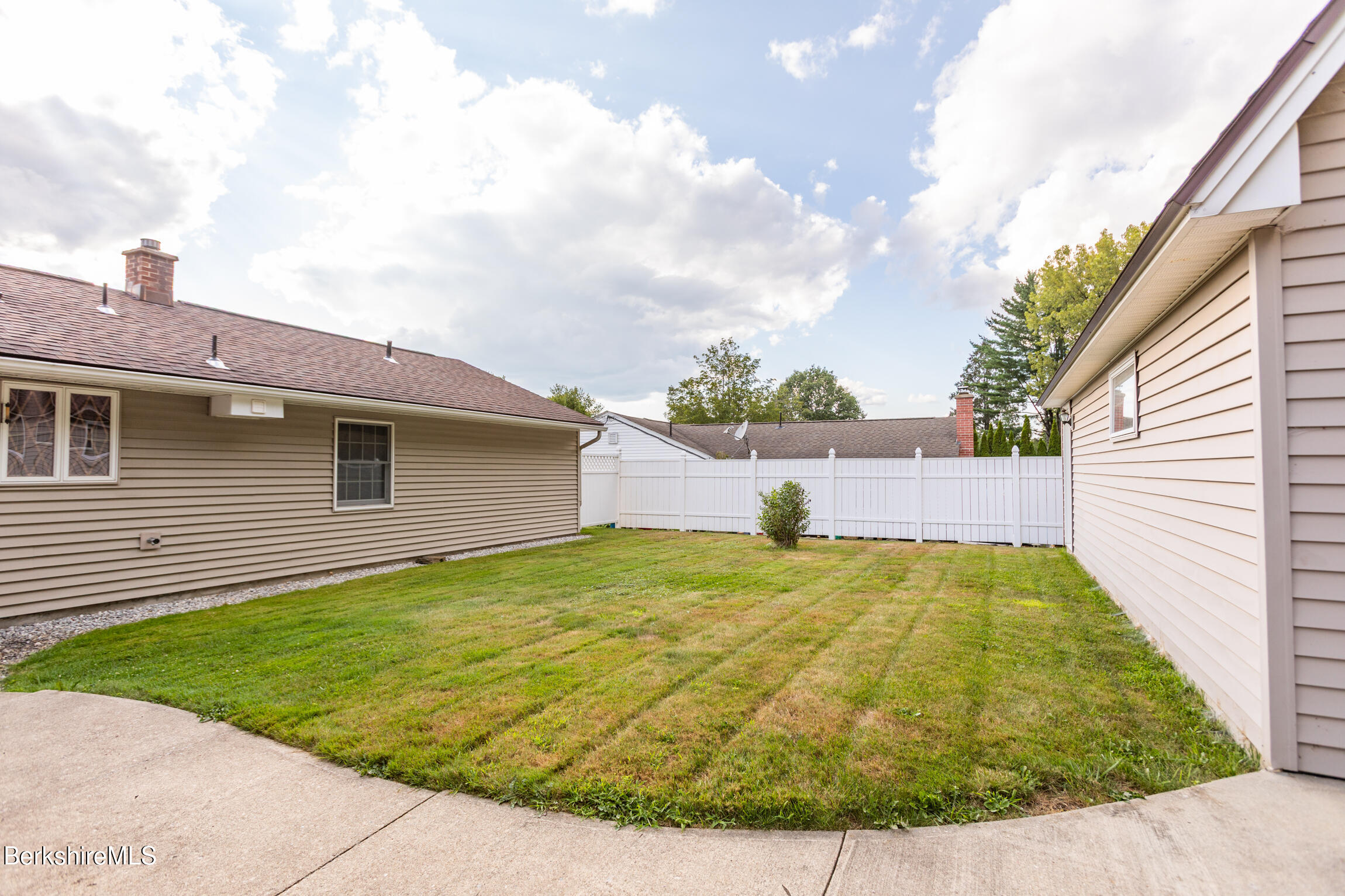 36 Edgemere Rd