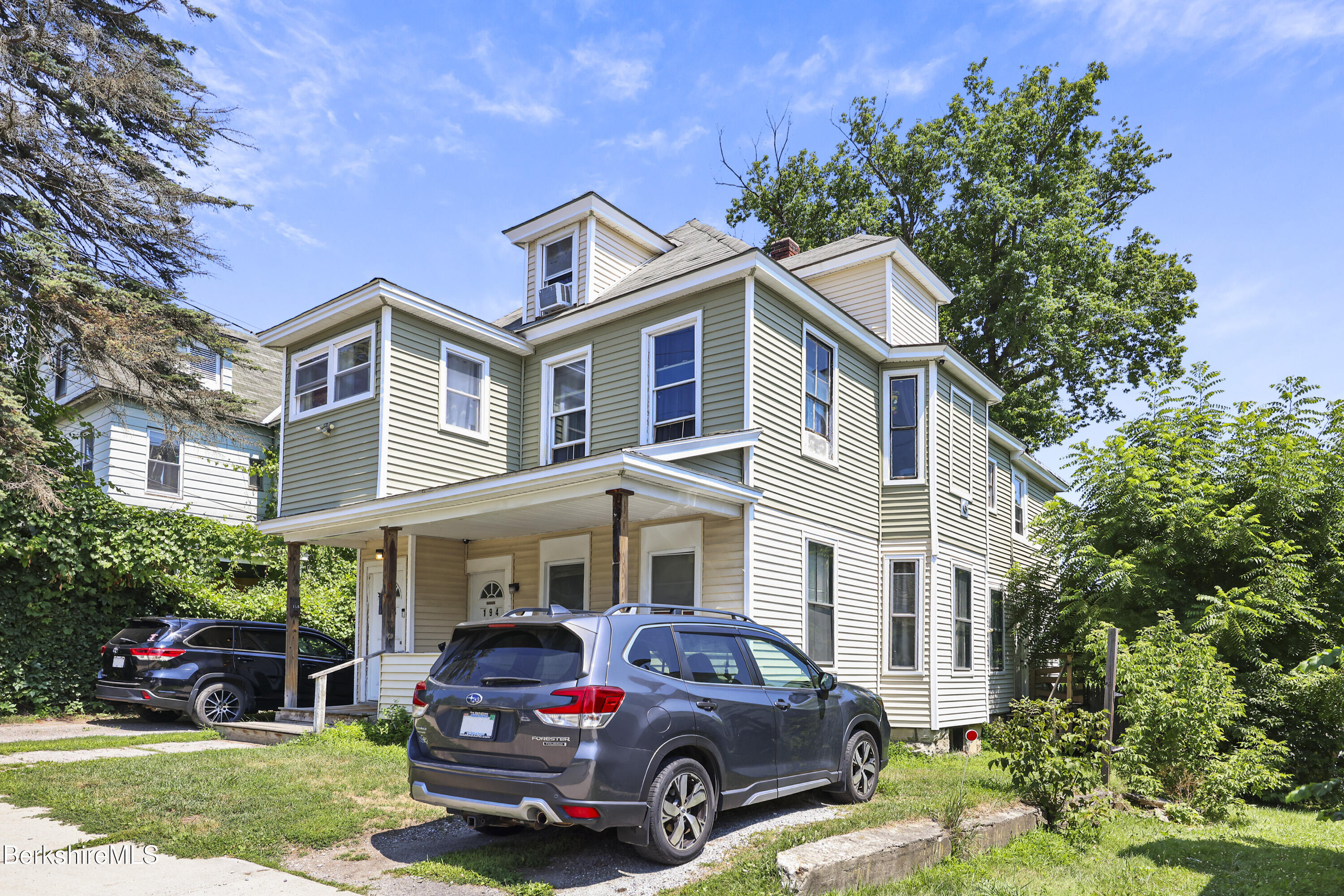 194 Onota St