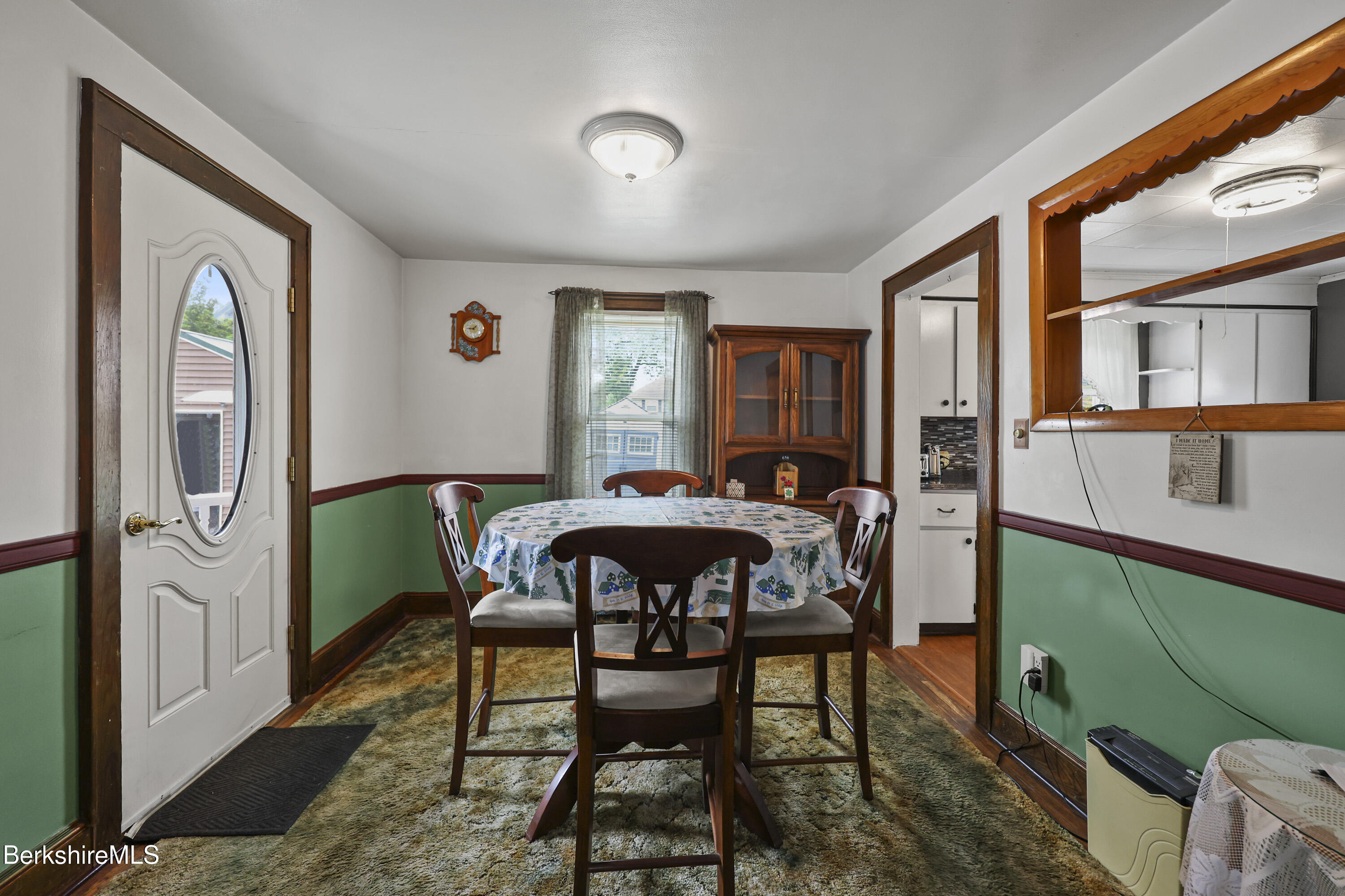 63 Reuter Ave