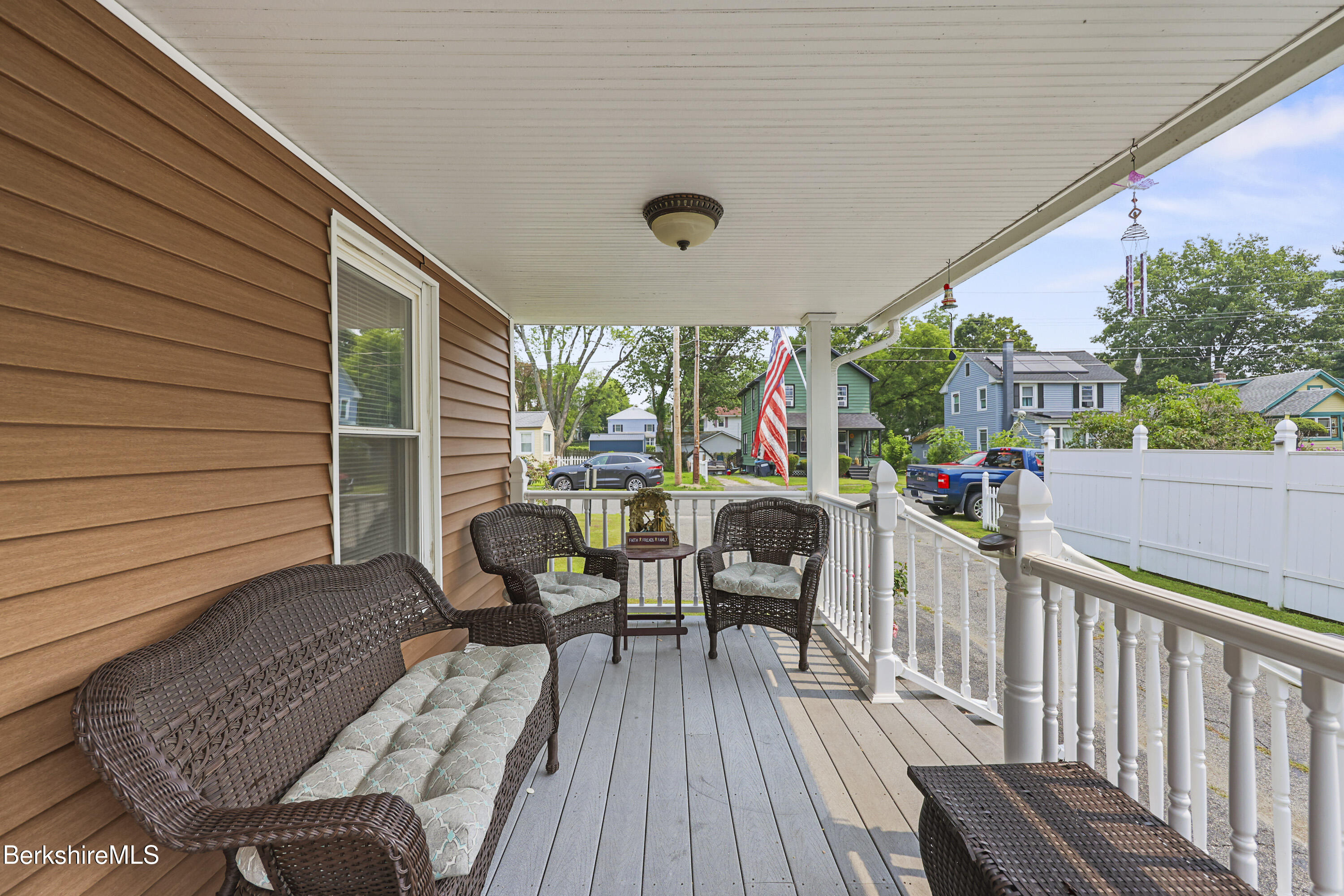 63 Reuter Ave