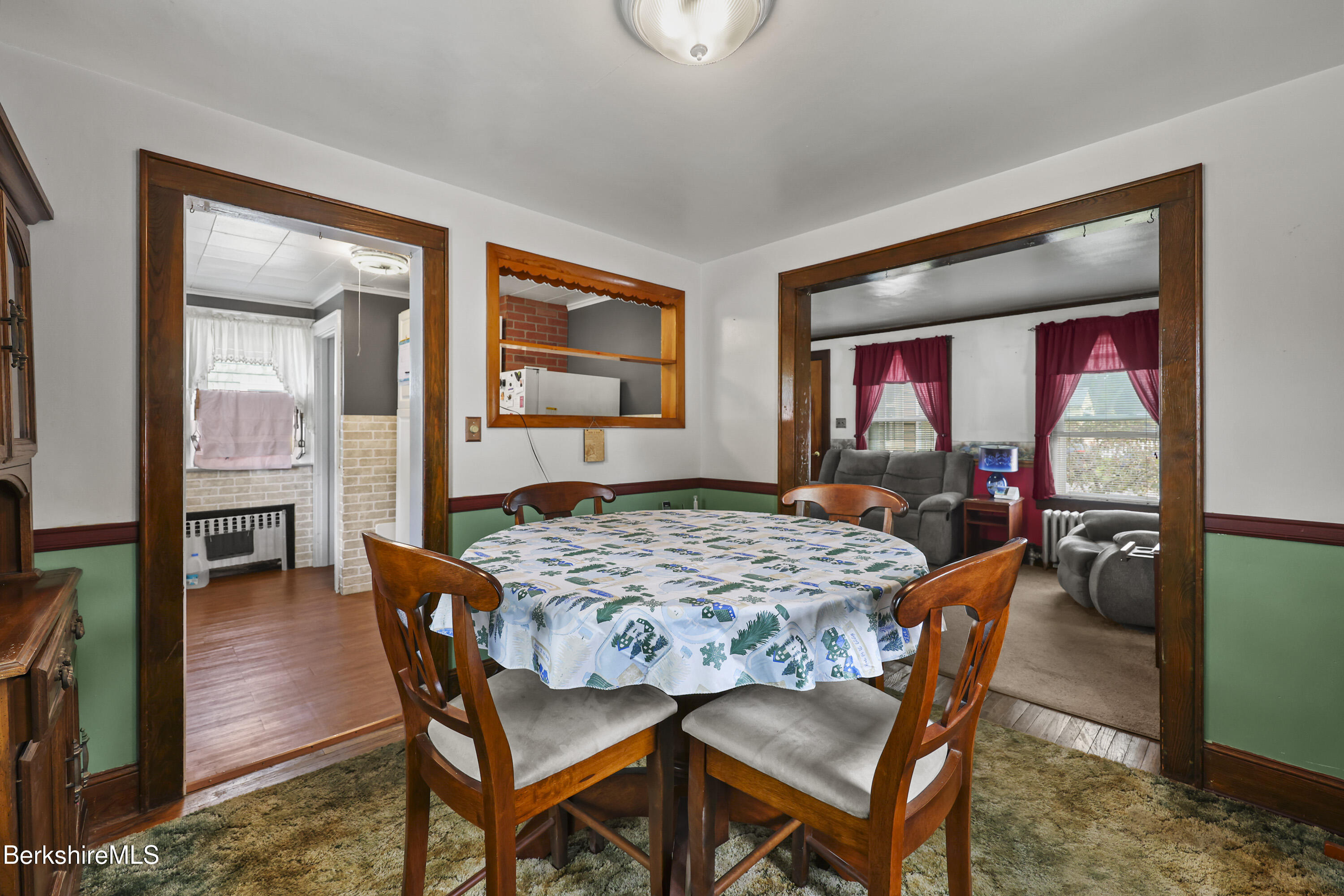 63 Reuter Ave