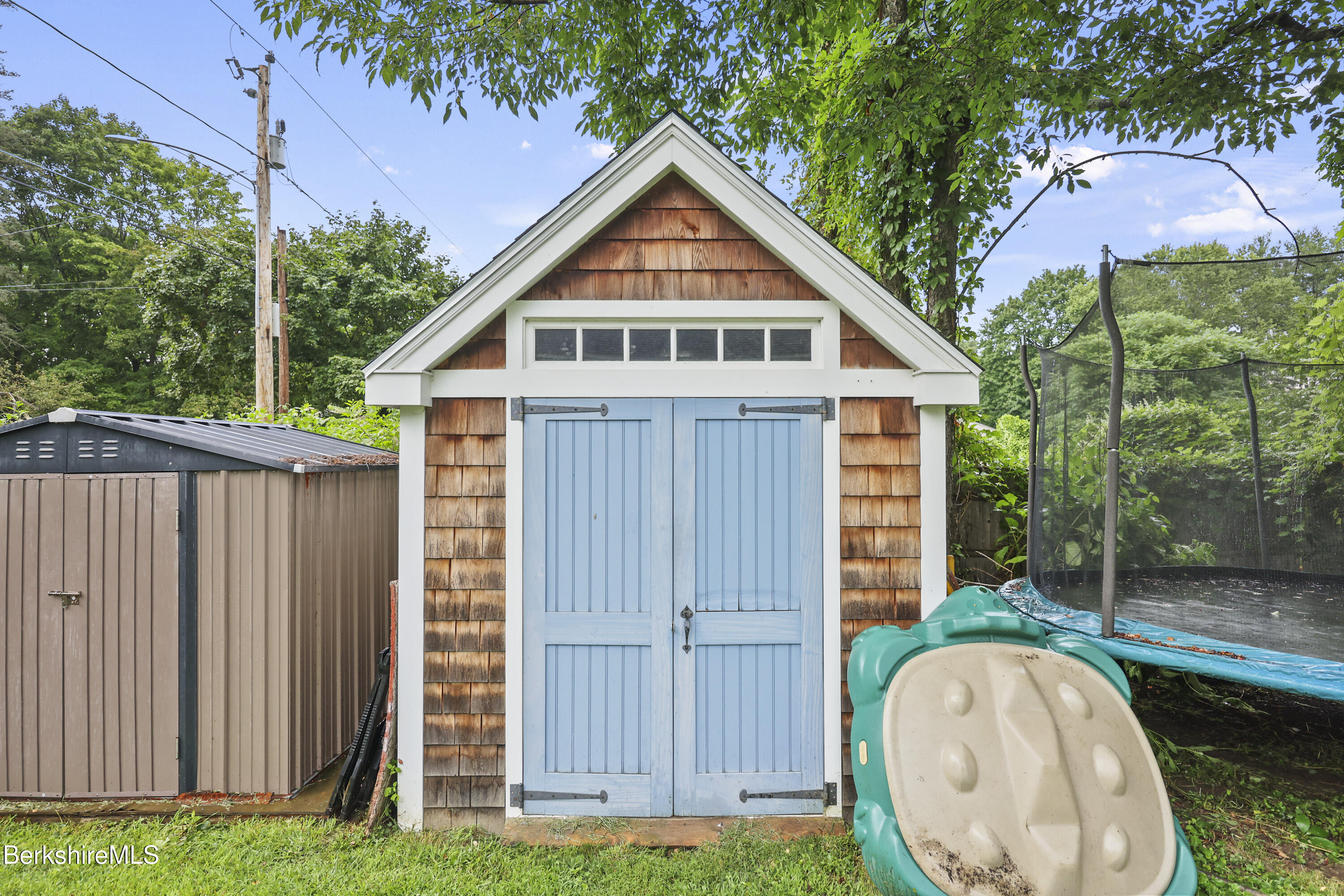 3 Tampa Ct, Pittsfield