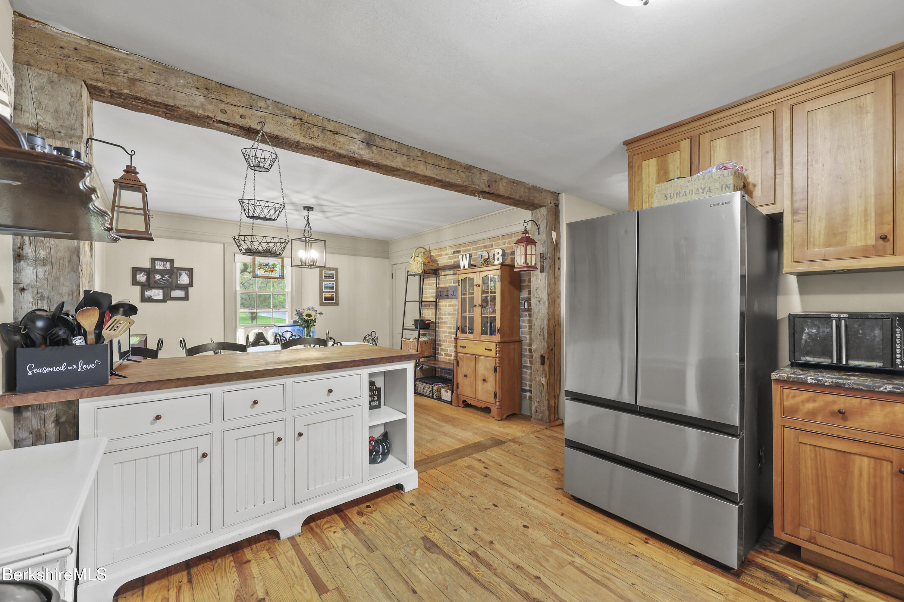 3 Tampa Ct, Pittsfield