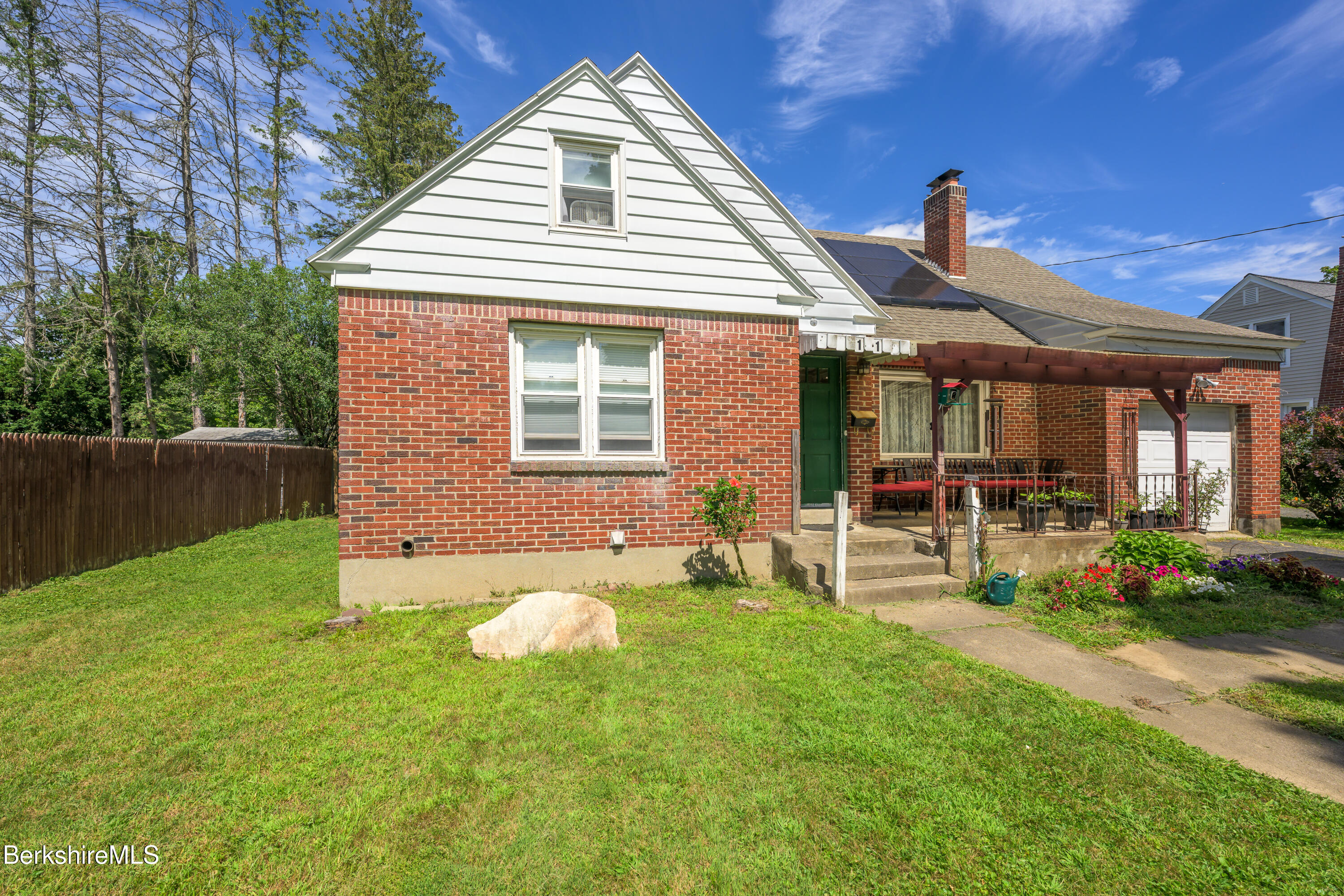 11 Sampson Pkwy