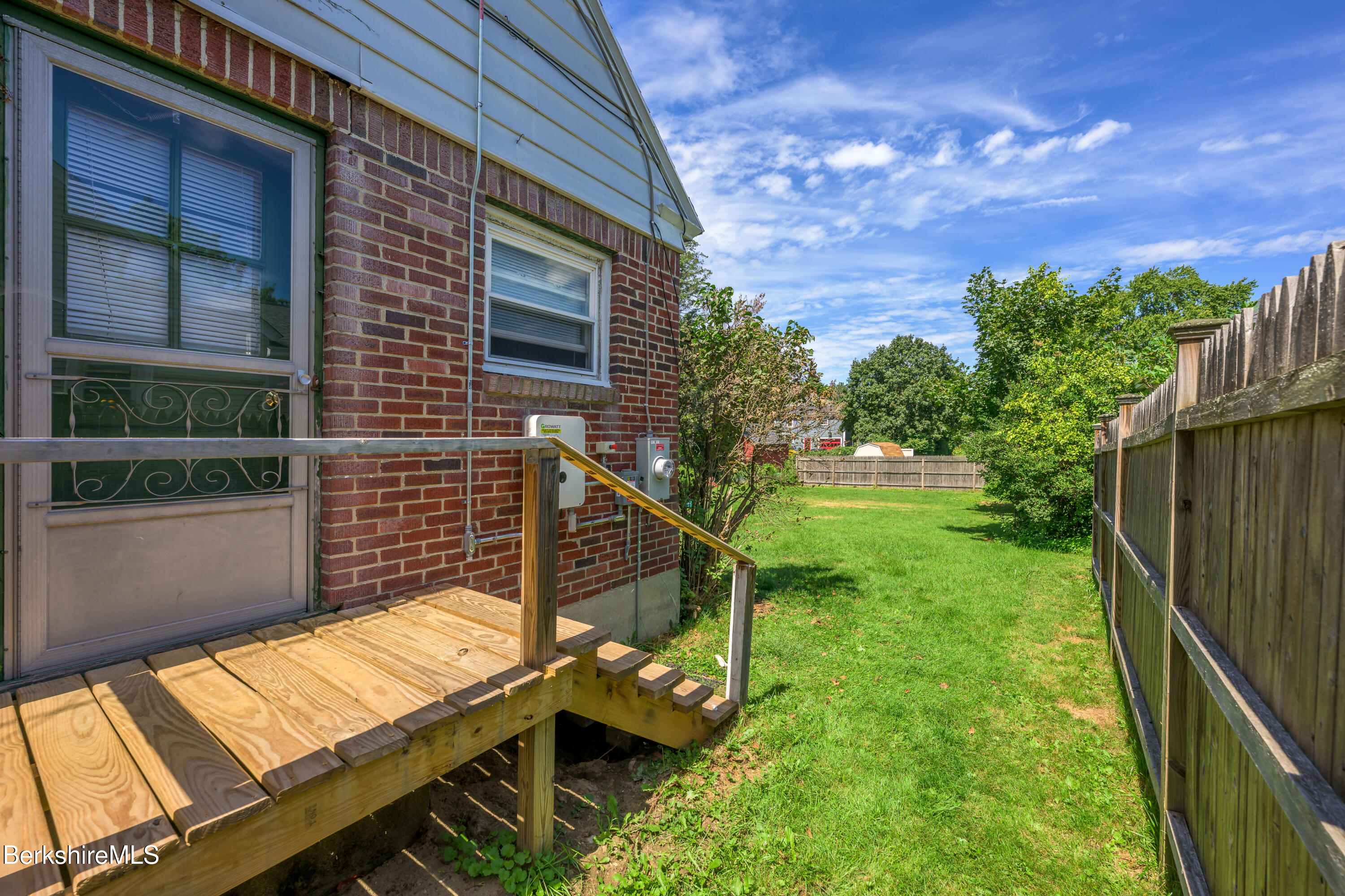 11 Sampson Pkwy