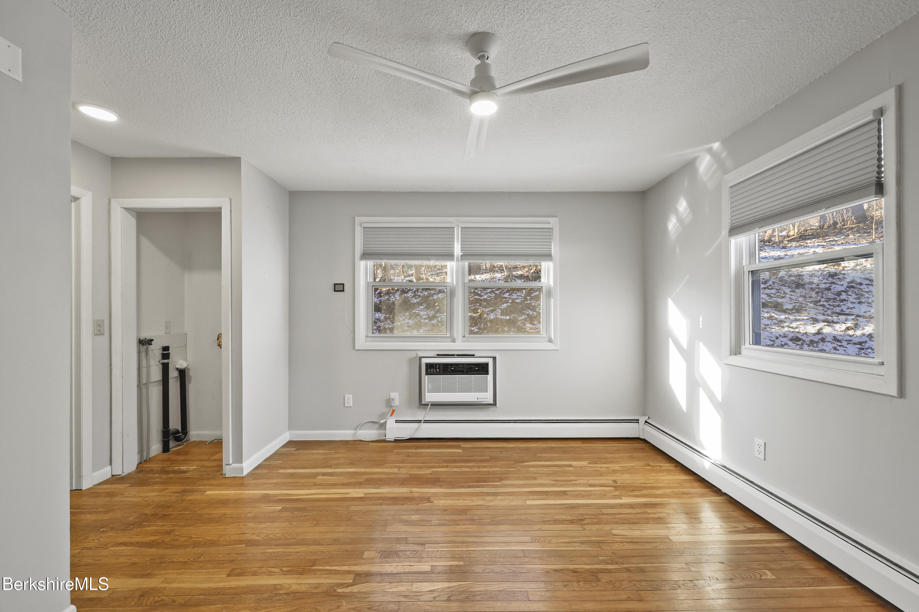 6-2 Morgan Manor 6-2