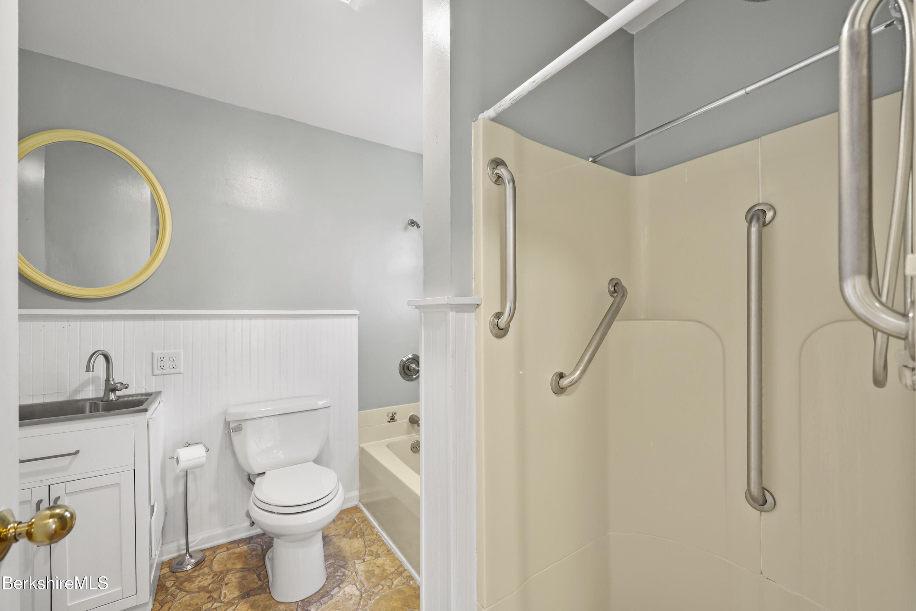 6-2 Morgan Manor 6-2