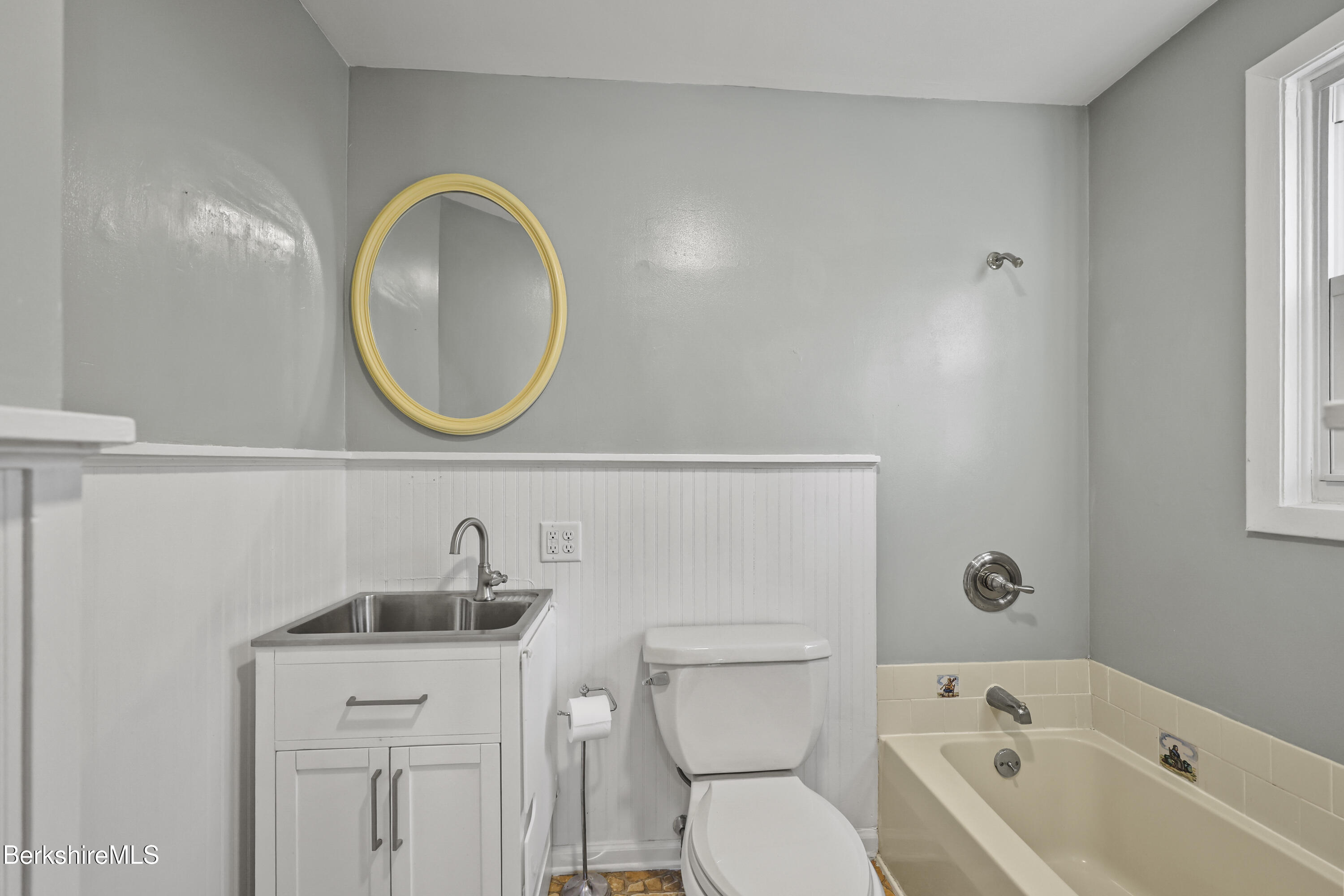 6-2 Morgan Manor 6-2