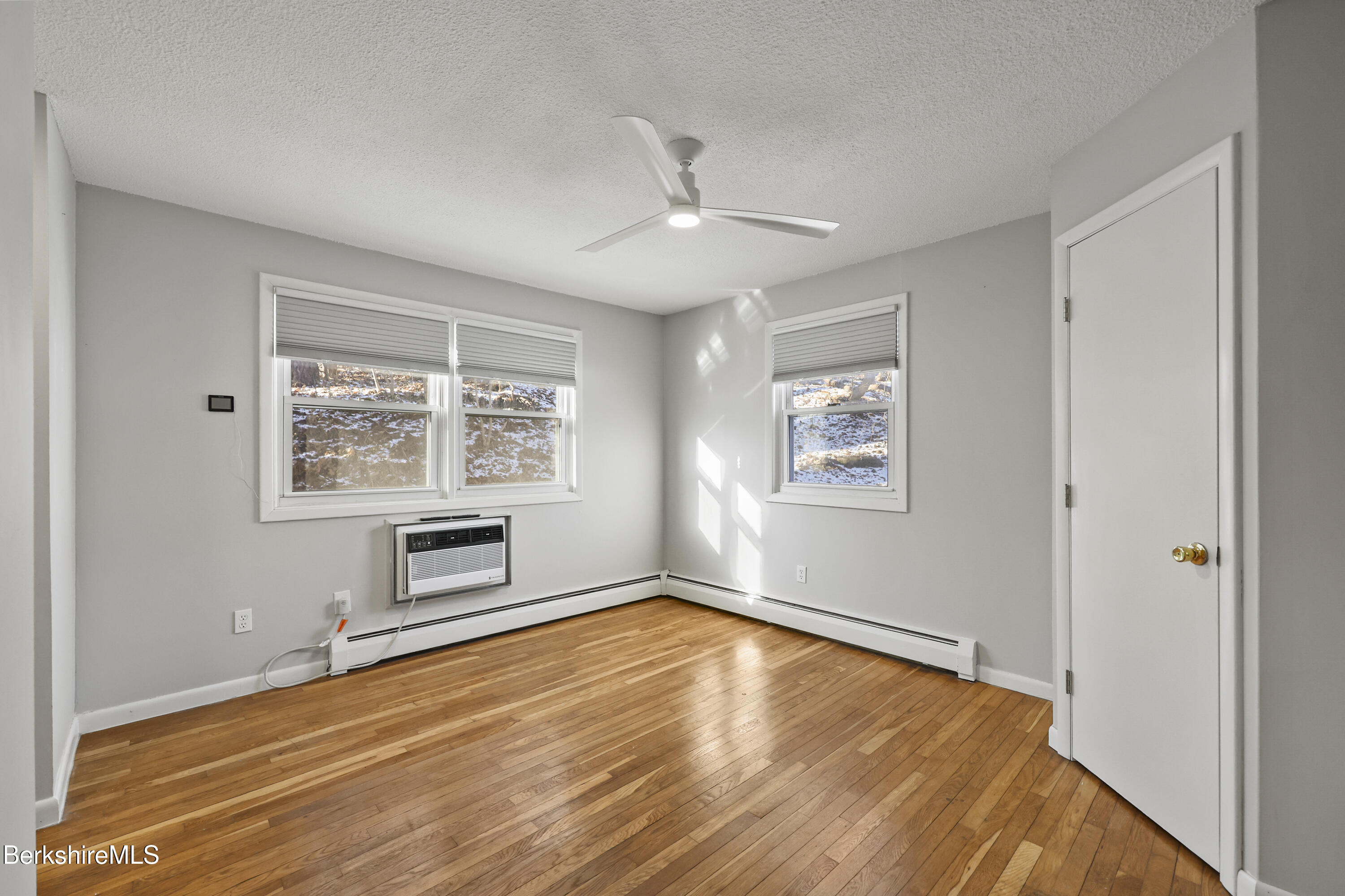 6-2 Morgan Manor 6-2