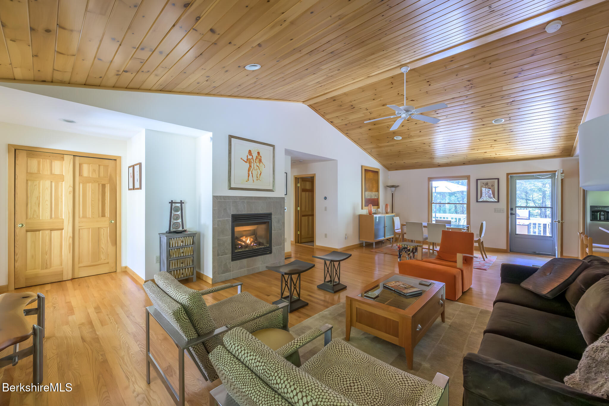 545 Center Rd