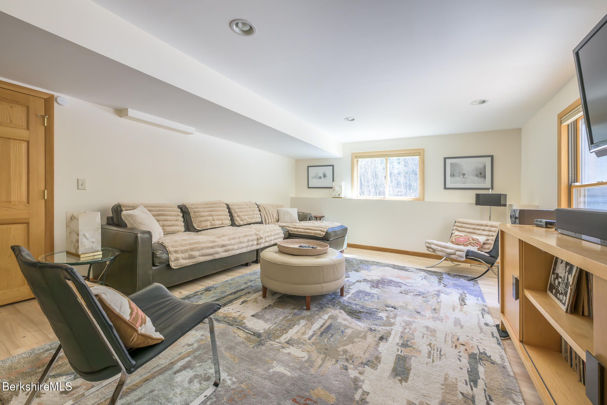 545 Center Rd