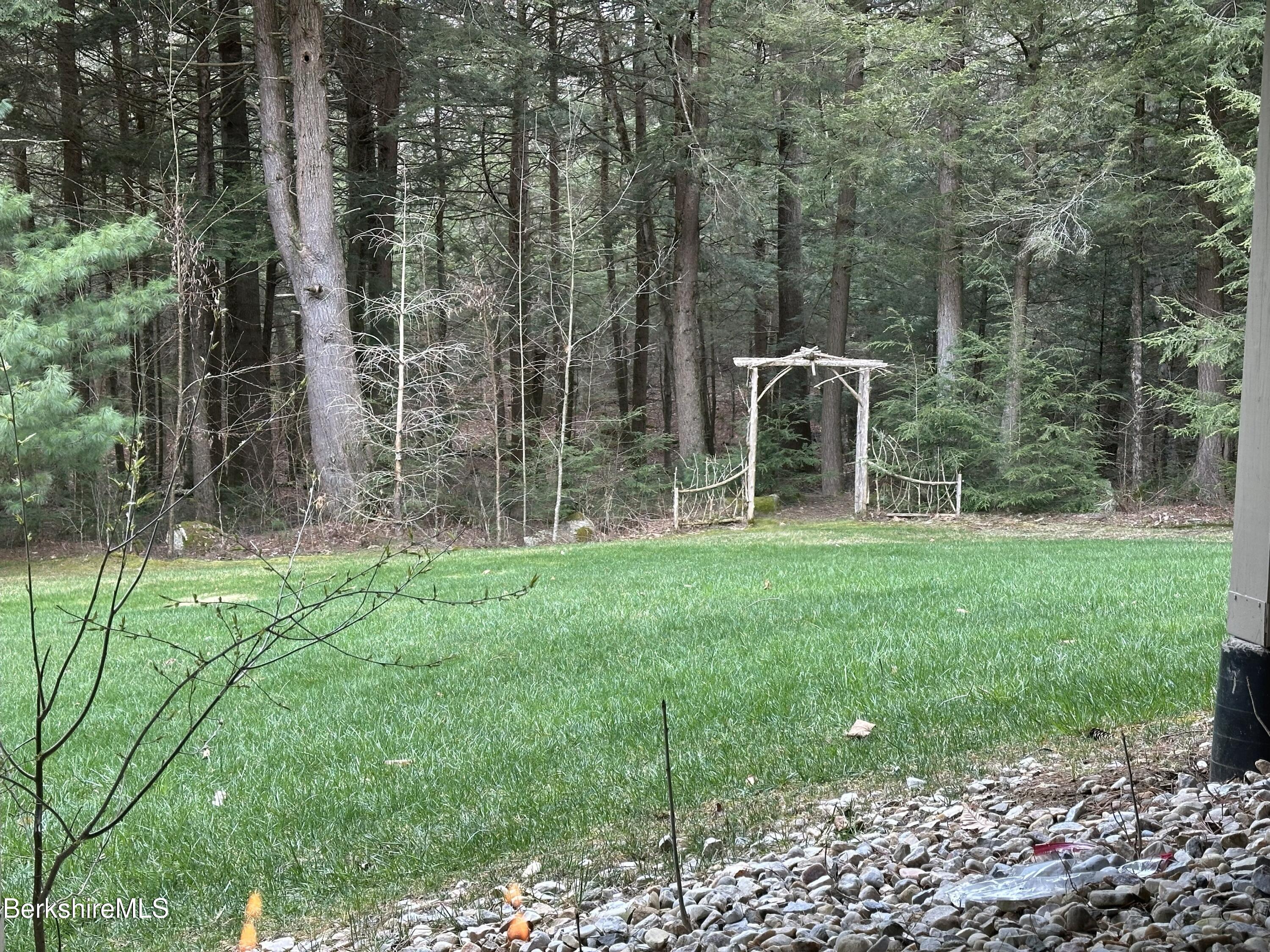 545 Center Rd