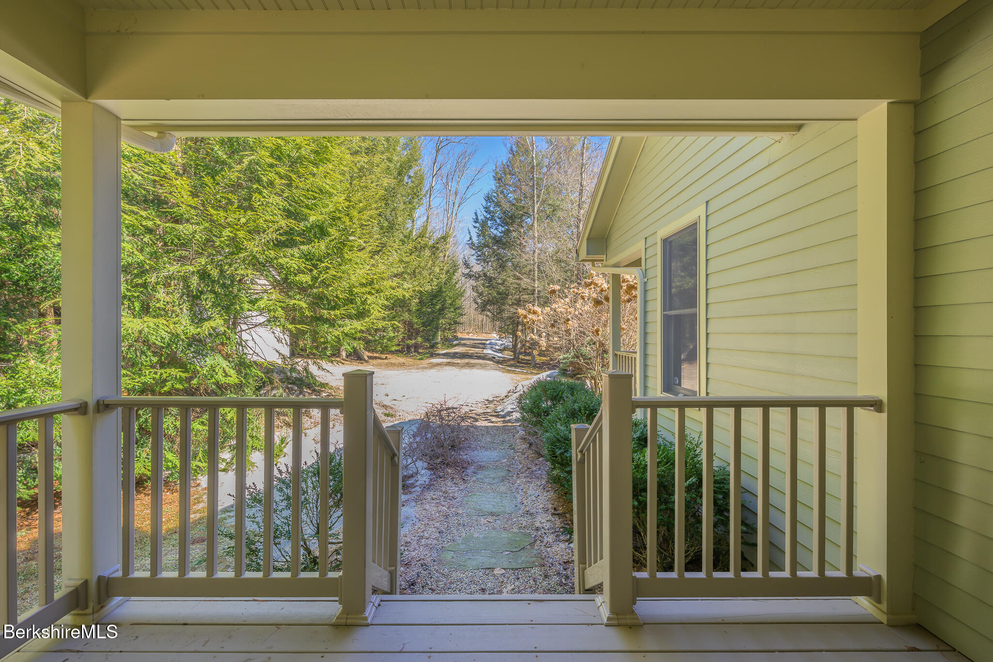 545 Center Rd