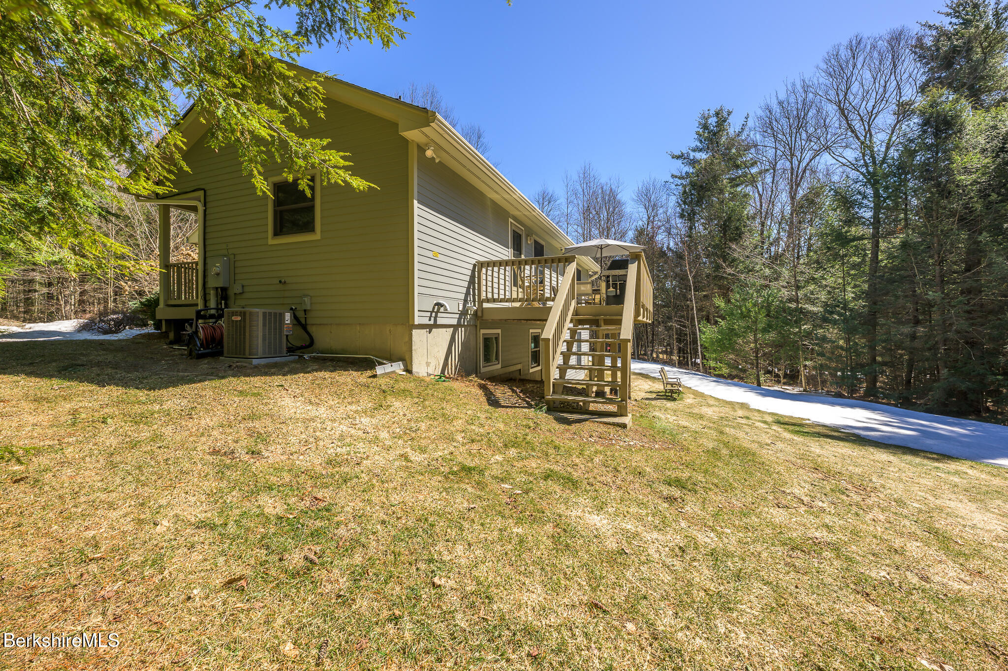 545 Center Rd