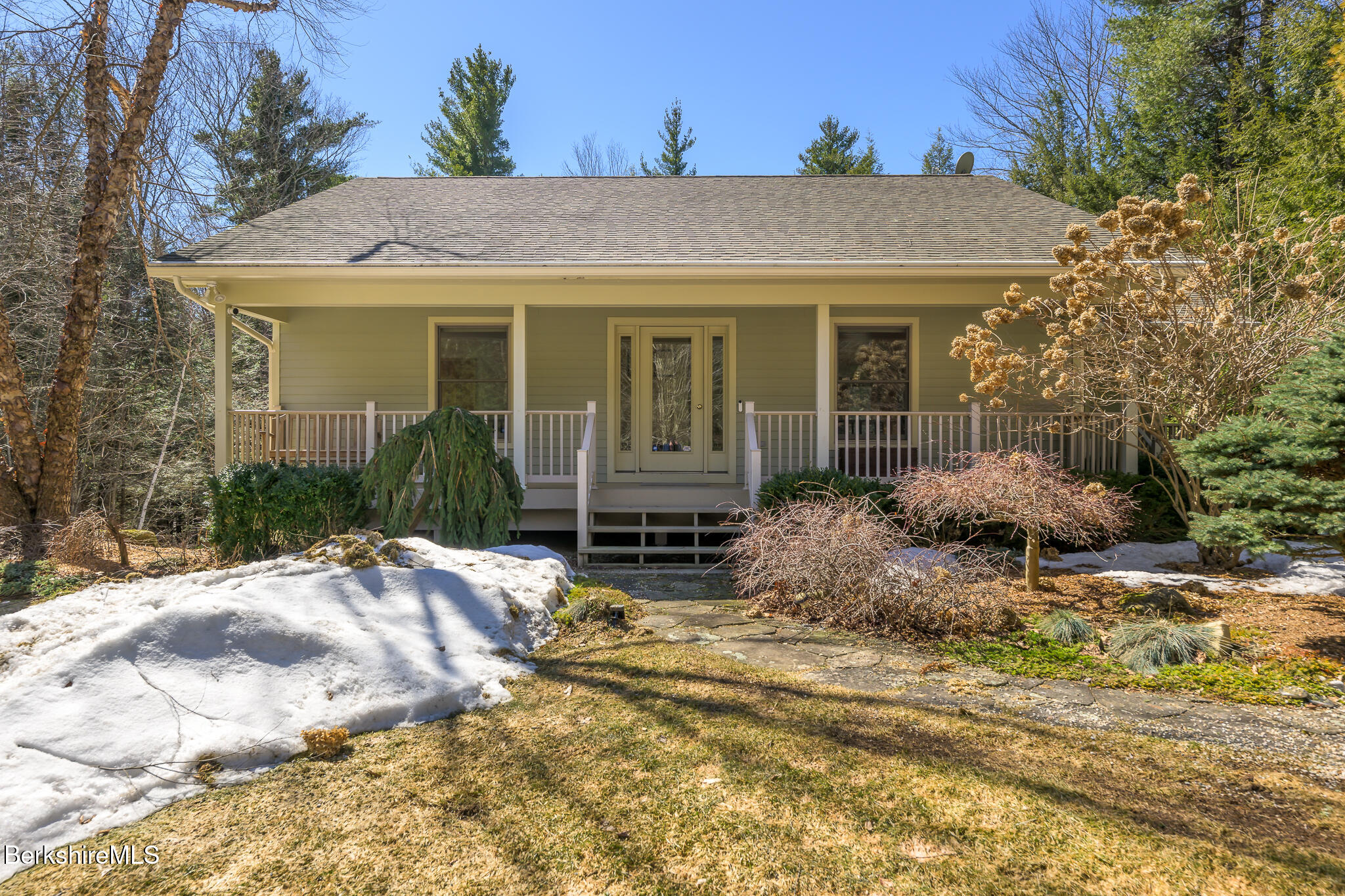 545 Center Rd