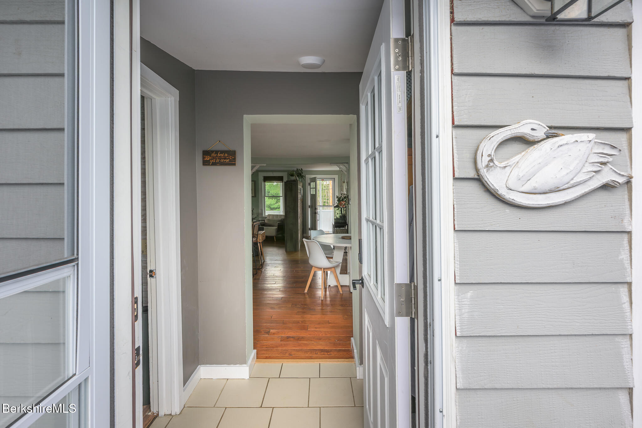 25 West Pine St