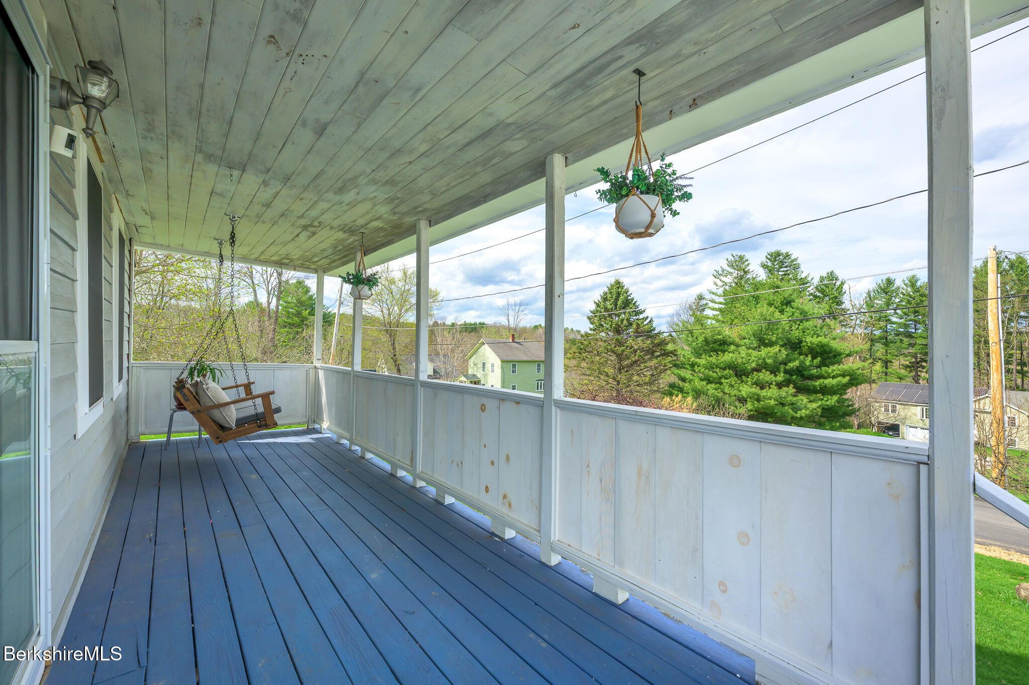 25 West Pine St