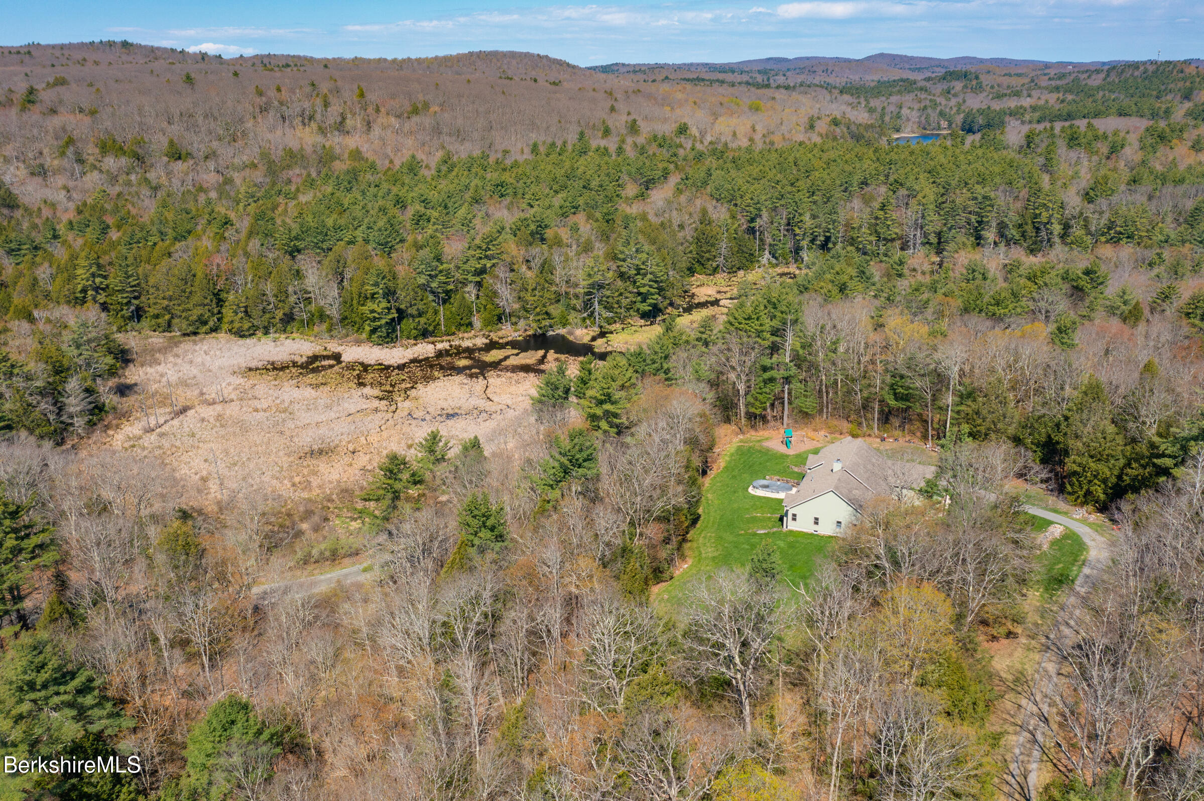 7 Perry Rd